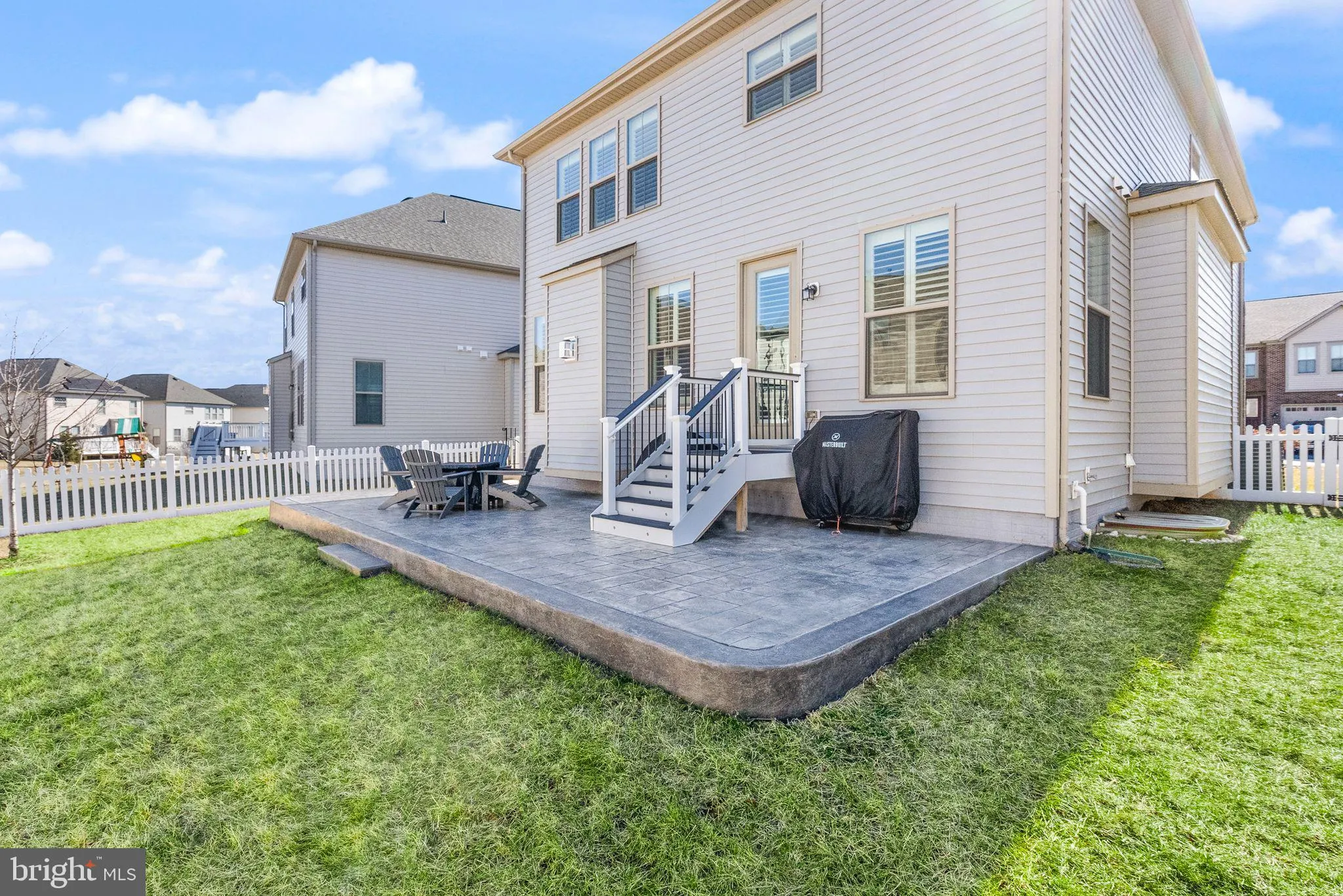 Chantilly, Virginia 20152, United States, 5 Bedrooms Bedrooms, ,5 BathroomsBathrooms,Residential,Contingent,139