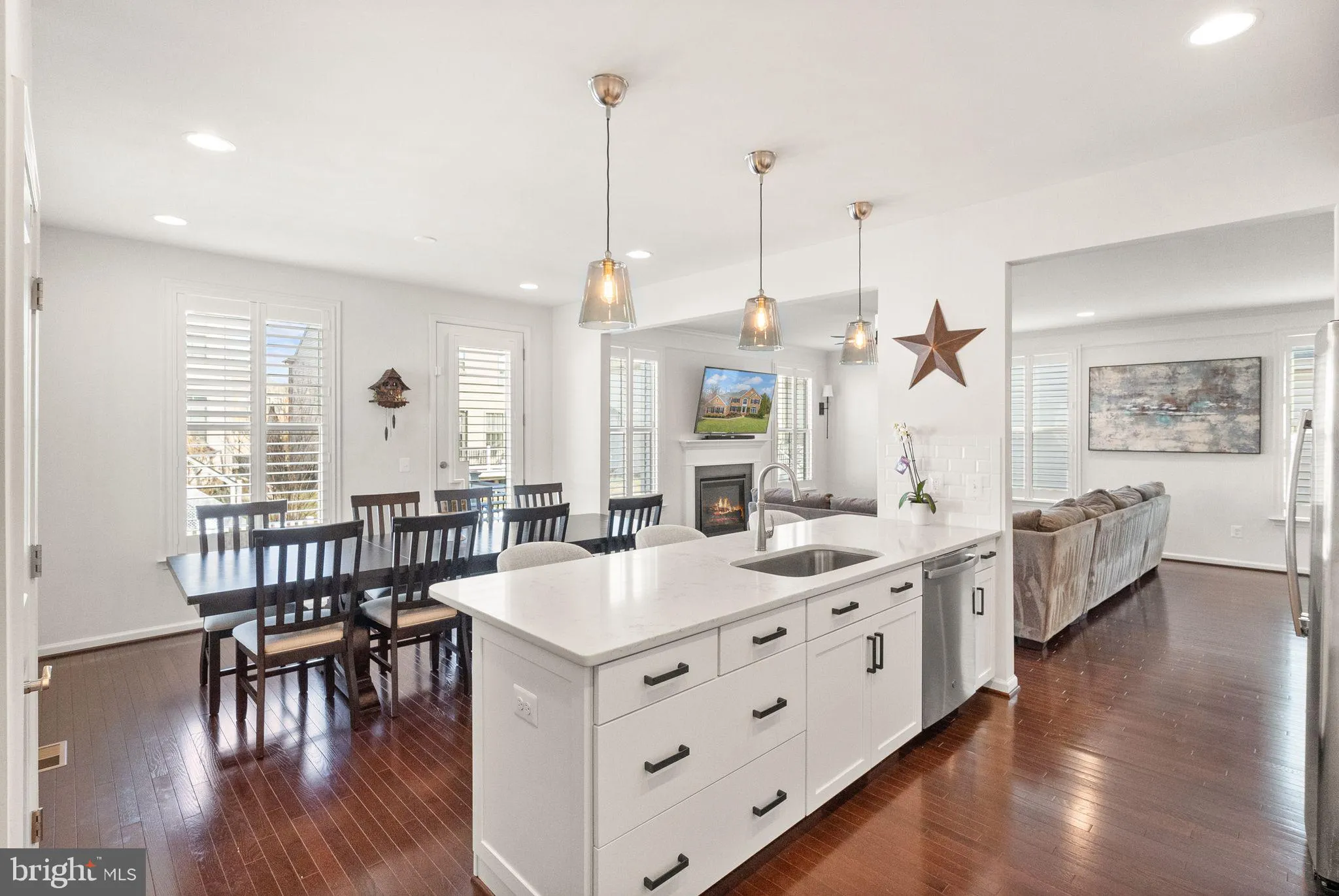 Chantilly, Virginia 20152, United States, 5 Bedrooms Bedrooms, ,5 BathroomsBathrooms,Residential,Contingent,139