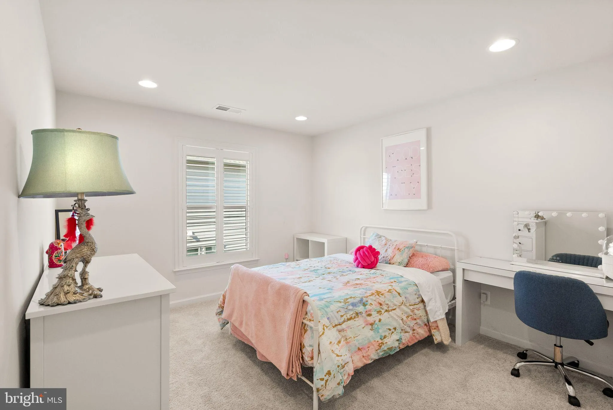 Chantilly, Virginia 20152, United States, 5 Bedrooms Bedrooms, ,5 BathroomsBathrooms,Residential,Contingent,139