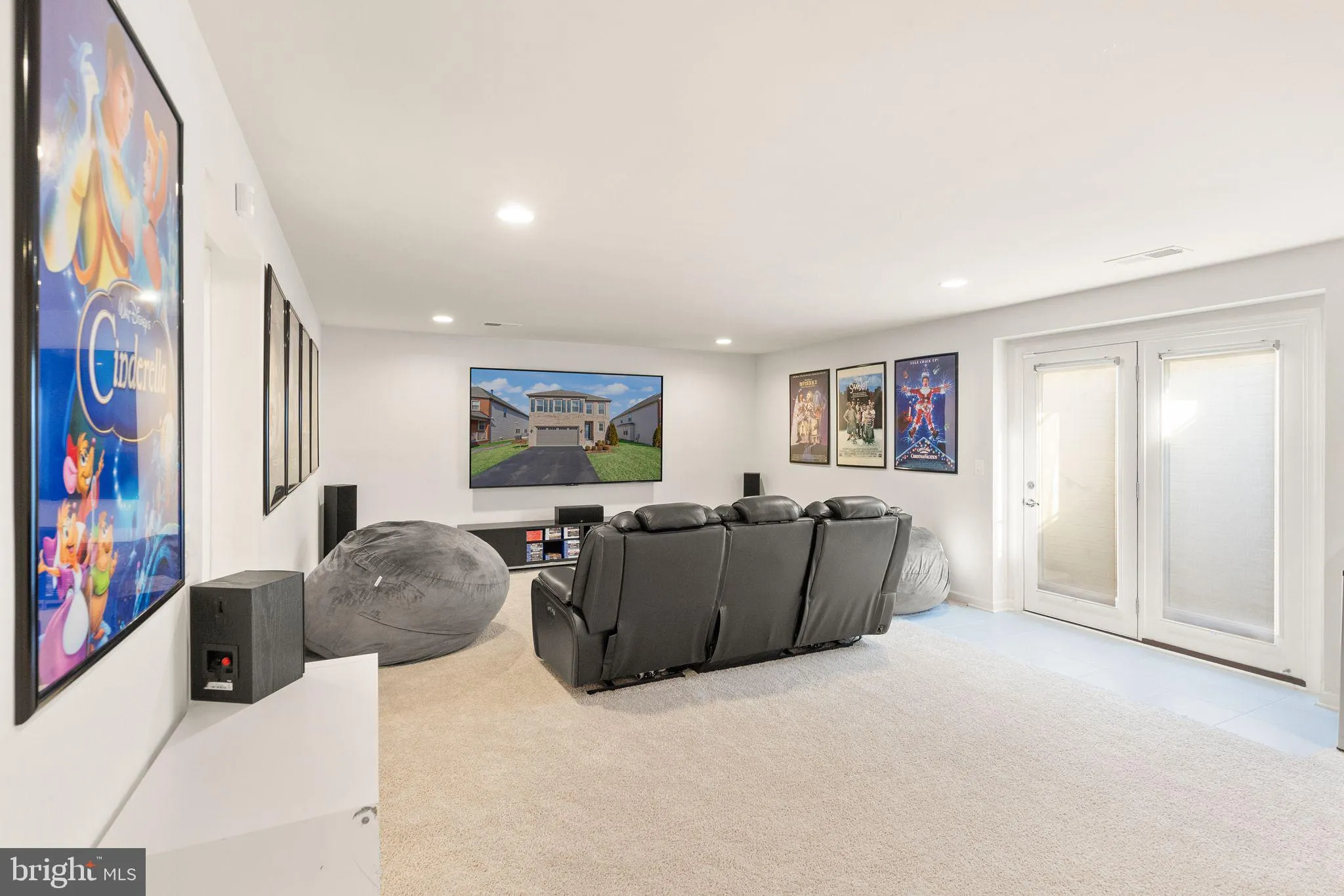 Chantilly, Virginia 20152, United States, 5 Bedrooms Bedrooms, ,5 BathroomsBathrooms,Residential,Contingent,139