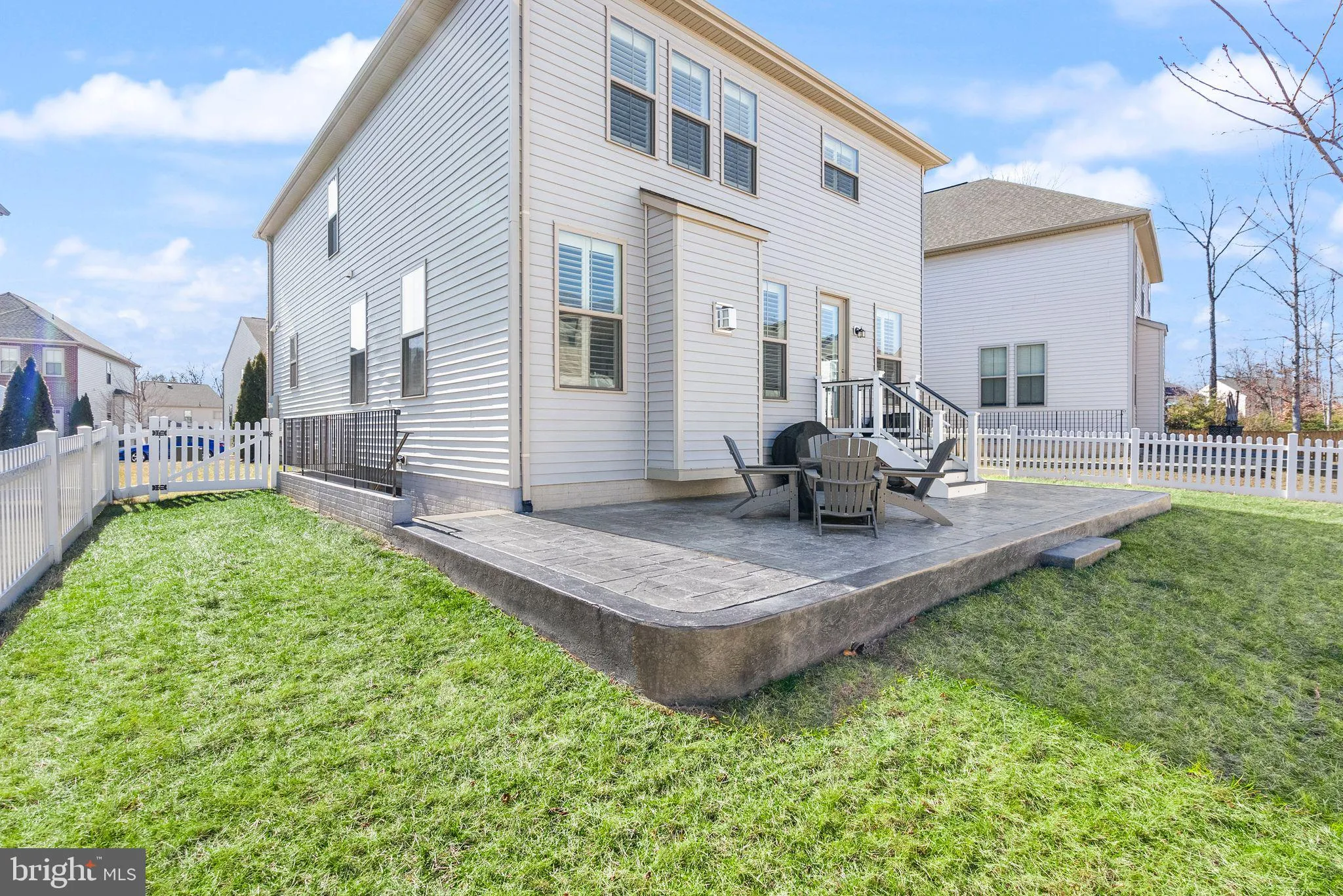 Chantilly, Virginia 20152, United States, 5 Bedrooms Bedrooms, ,5 BathroomsBathrooms,Residential,Contingent,139