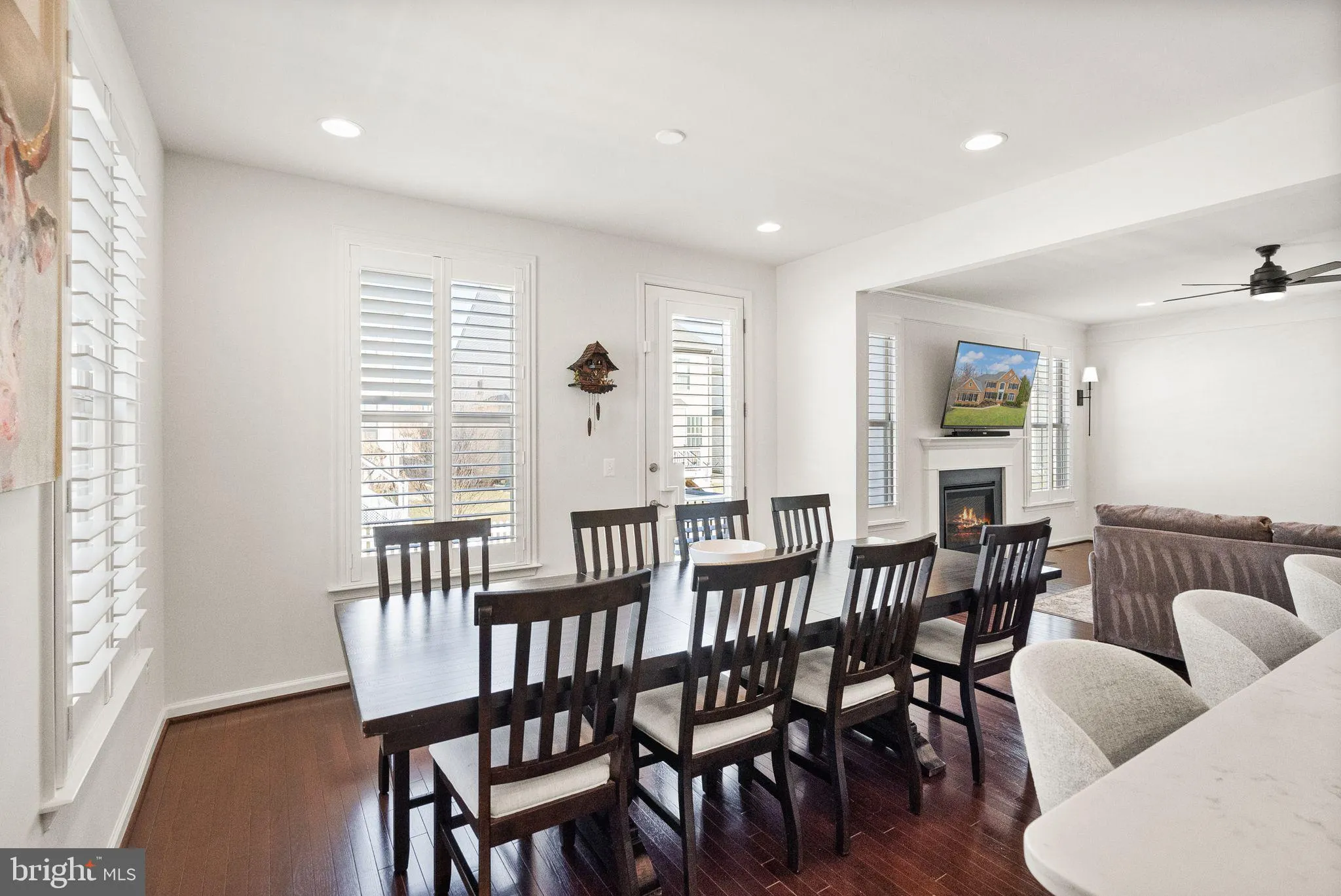 Chantilly, Virginia 20152, United States, 5 Bedrooms Bedrooms, ,5 BathroomsBathrooms,Residential,Contingent,139