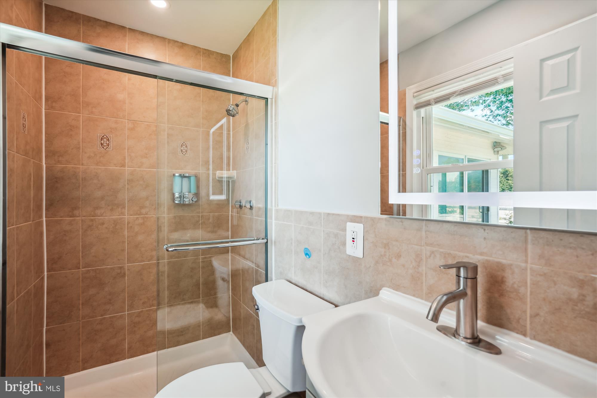 RAVENSWORTH GROVE - Residential