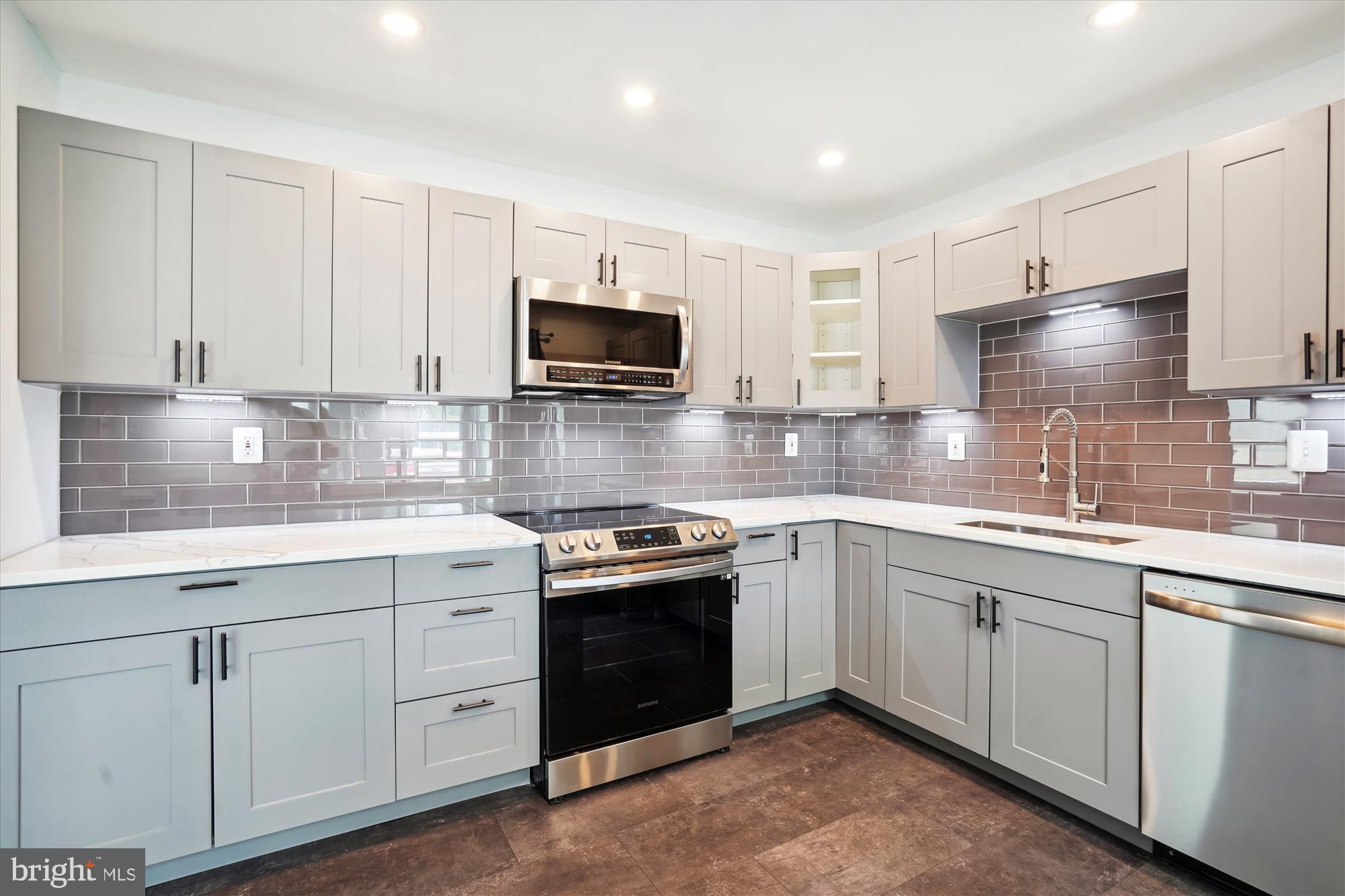 RAVENSWORTH GROVE - Residential