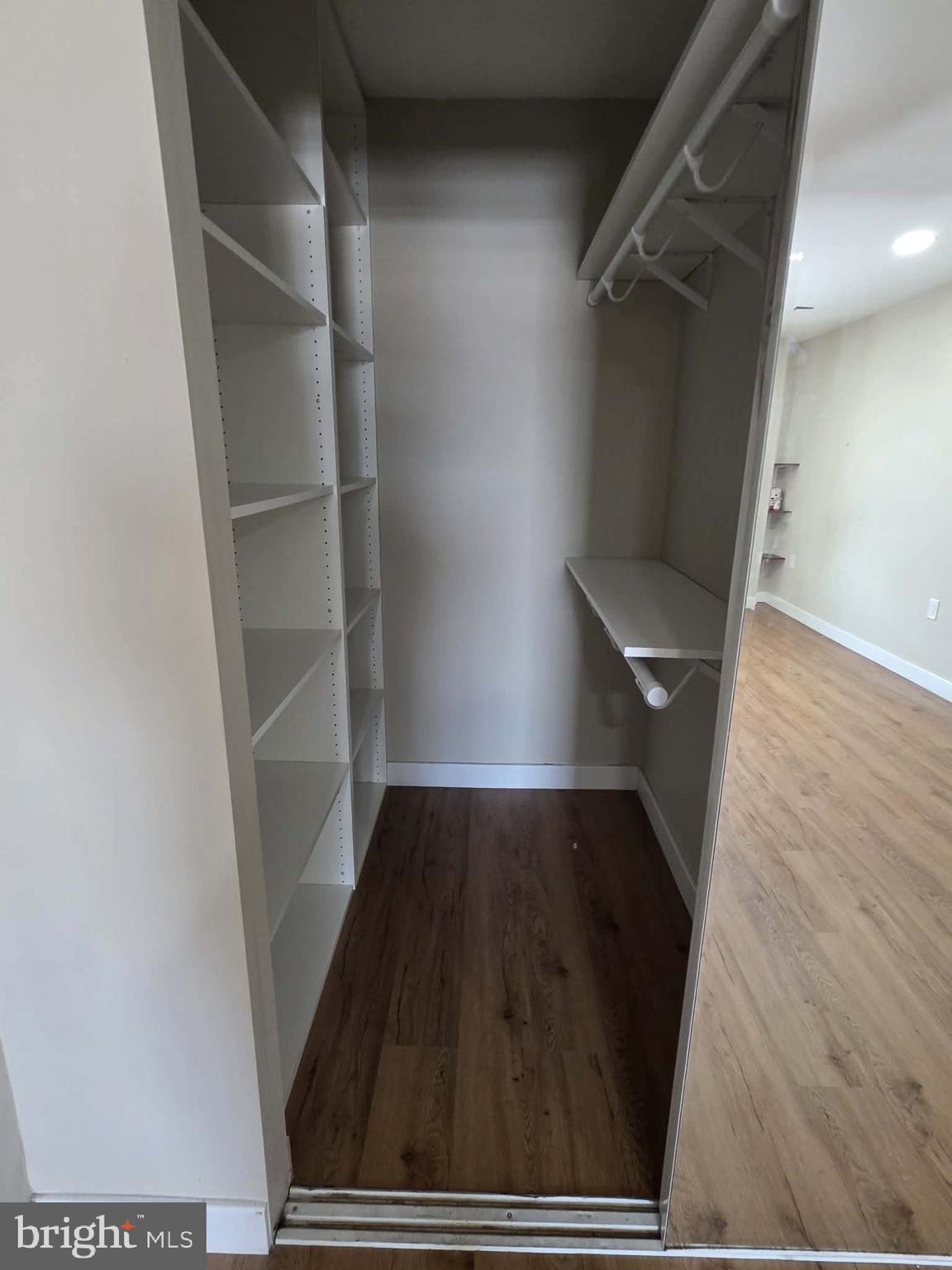 SOMERTON - Residential