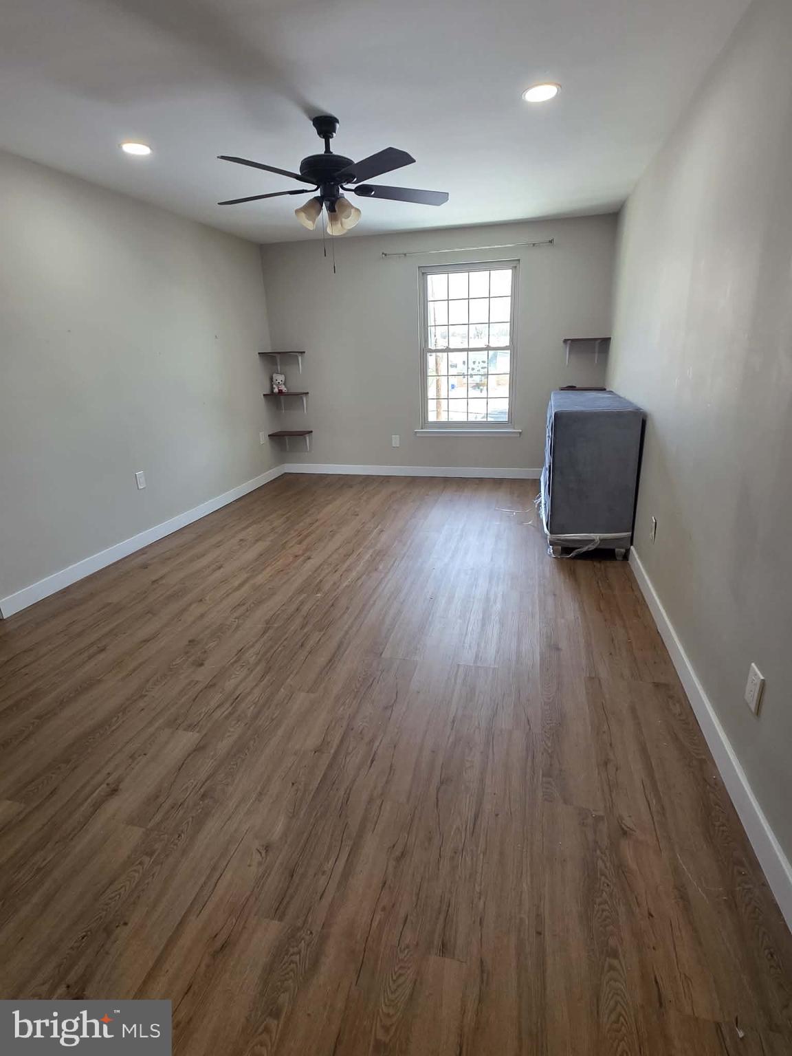 SOMERTON - Residential