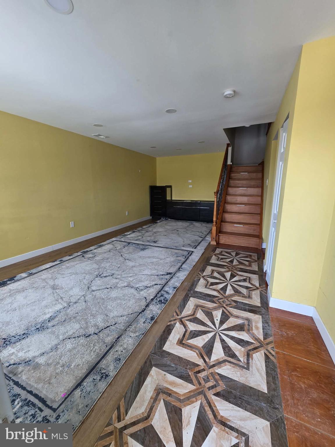 SOMERTON - Residential