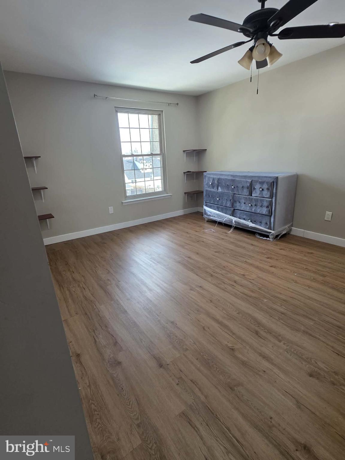 SOMERTON - Residential