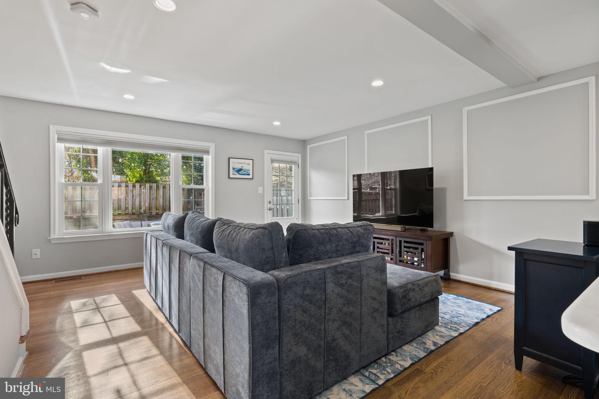 WARWICK VILLAGE - Residential