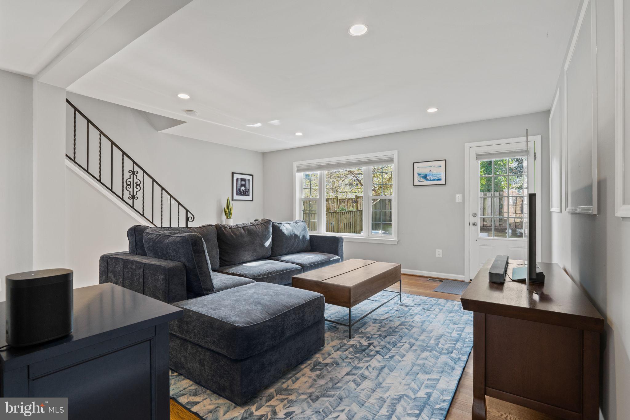 WARWICK VILLAGE - Residential