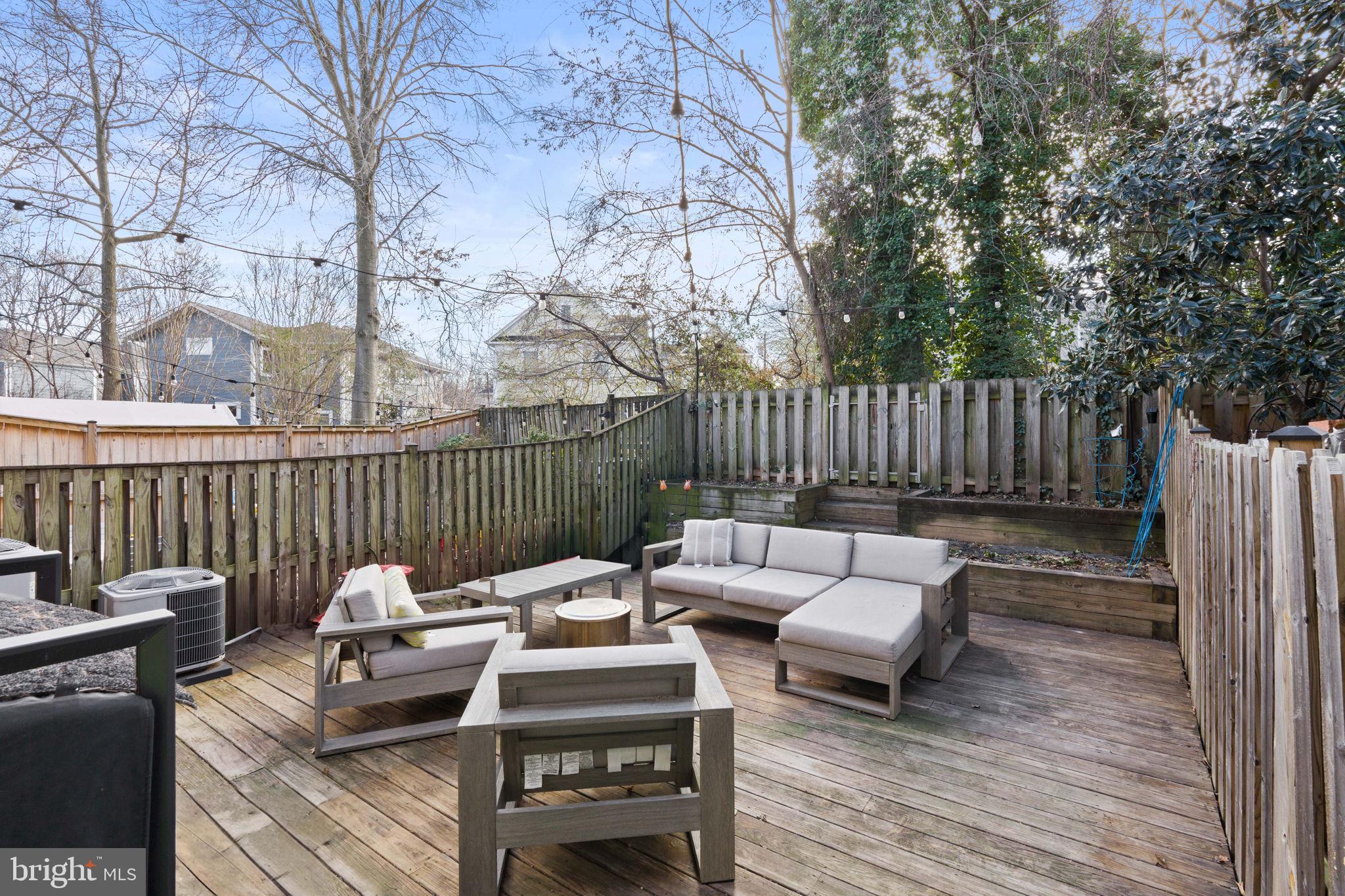 WARWICK VILLAGE - Residential