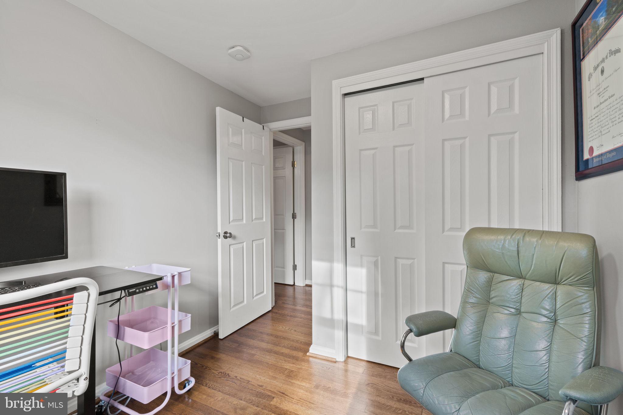 WARWICK VILLAGE - Residential