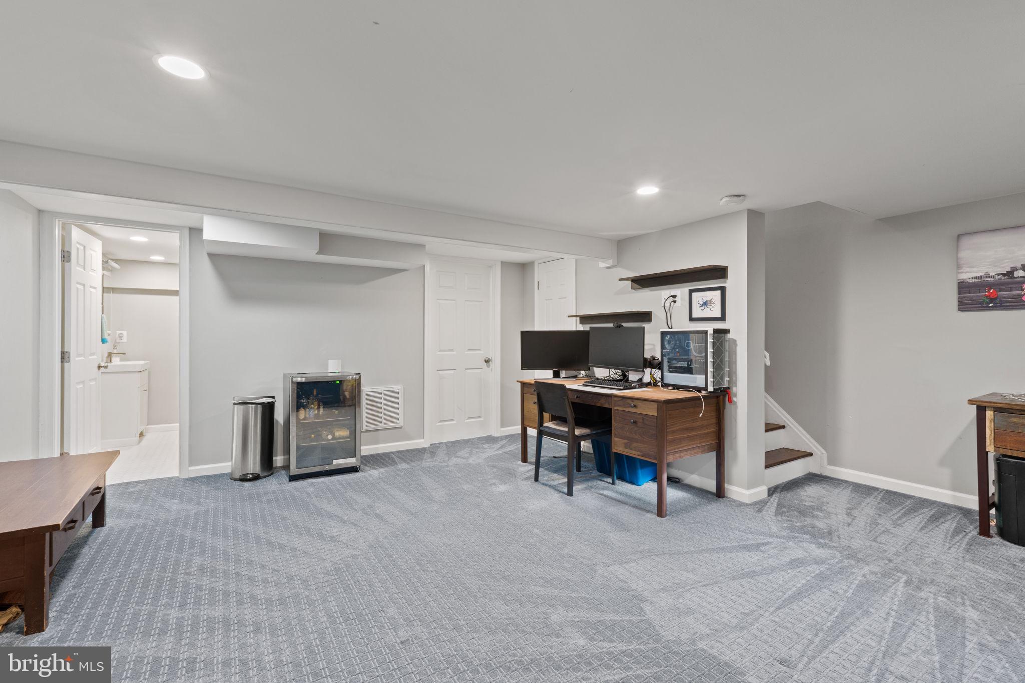 WARWICK VILLAGE - Residential