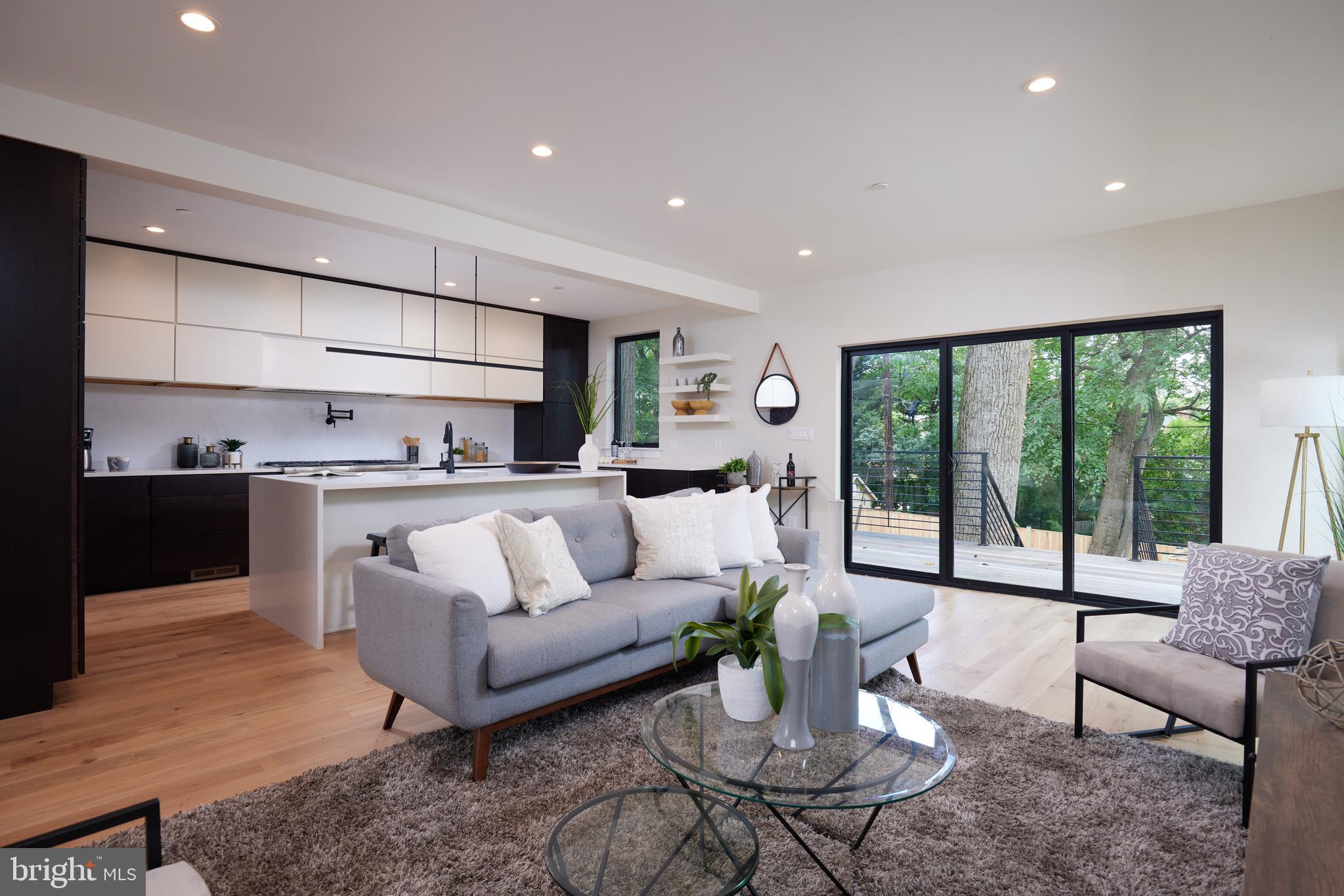 CHEVY CHASE - Residential