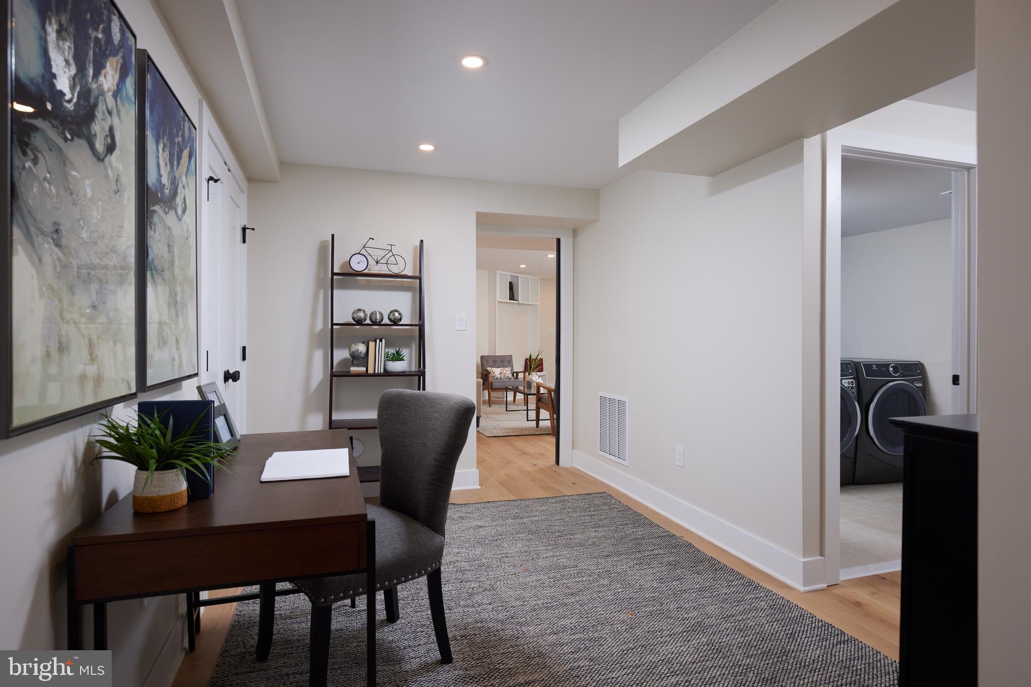 CHEVY CHASE - Residential