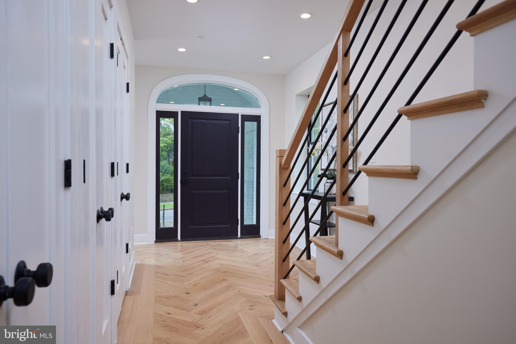 CHEVY CHASE - Residential