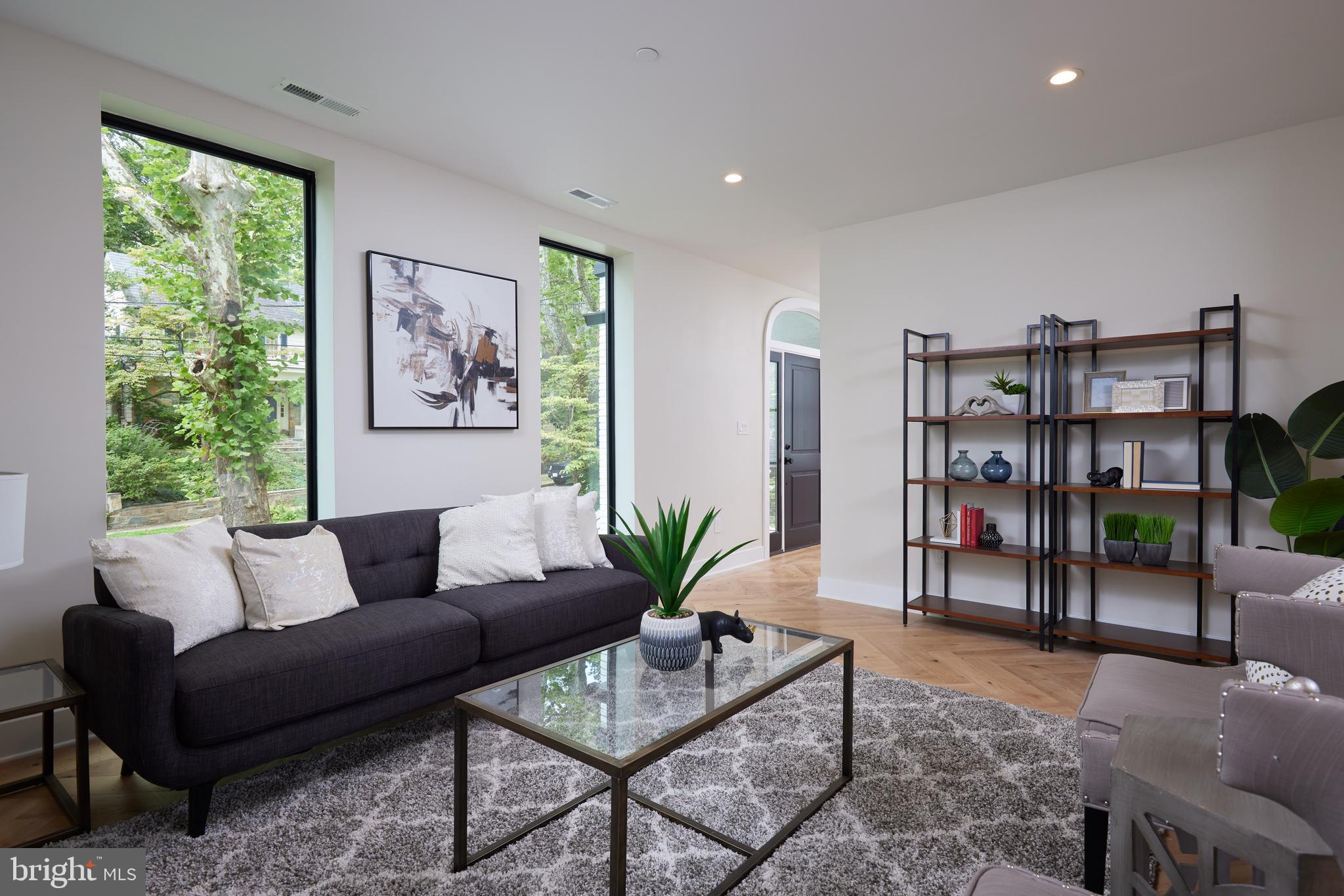 CHEVY CHASE - Residential