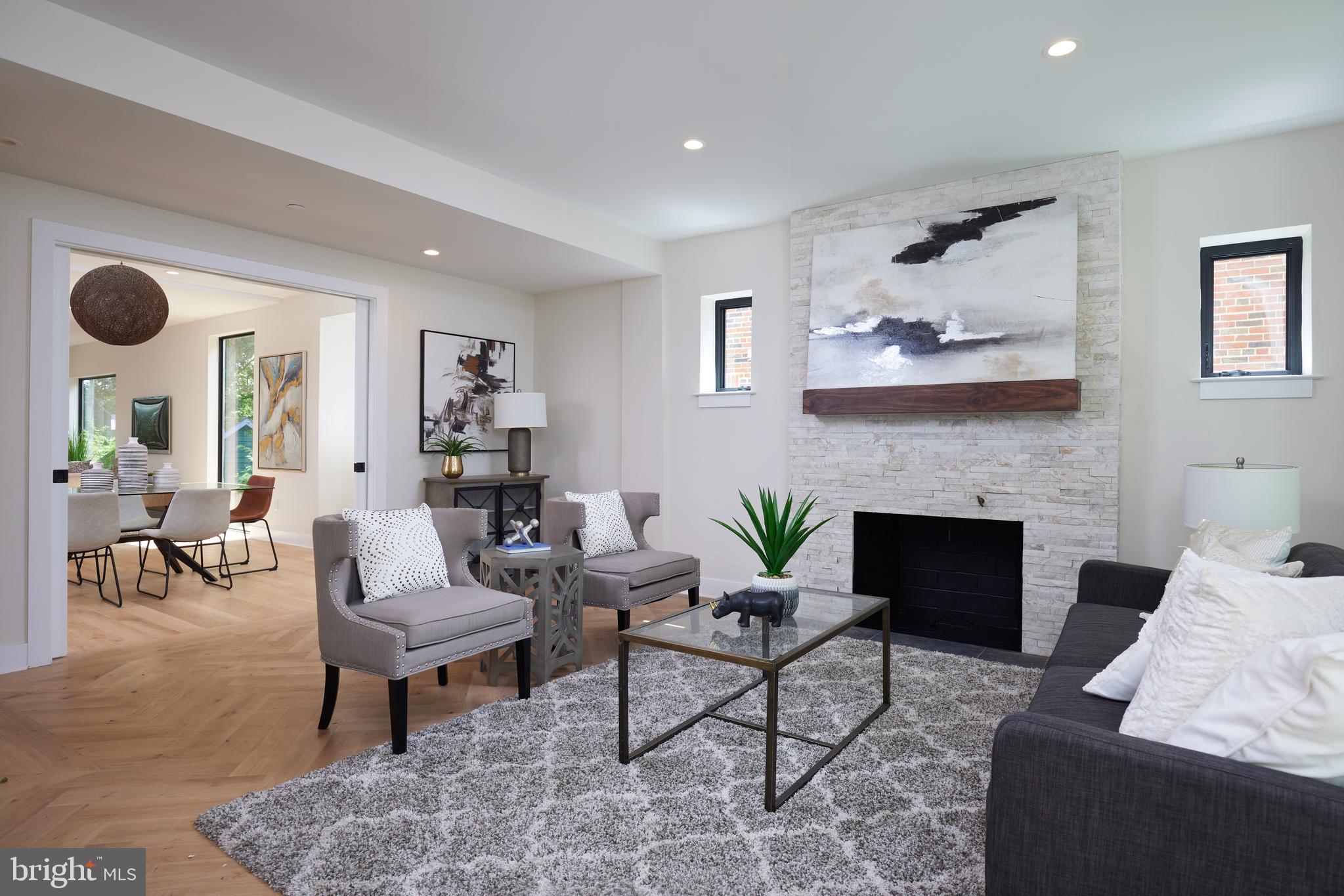CHEVY CHASE - Residential