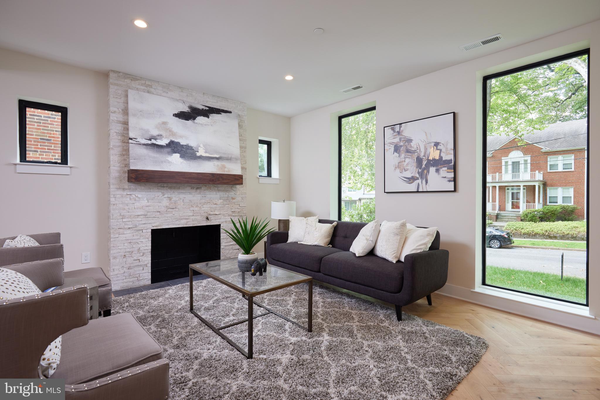 CHEVY CHASE - Residential