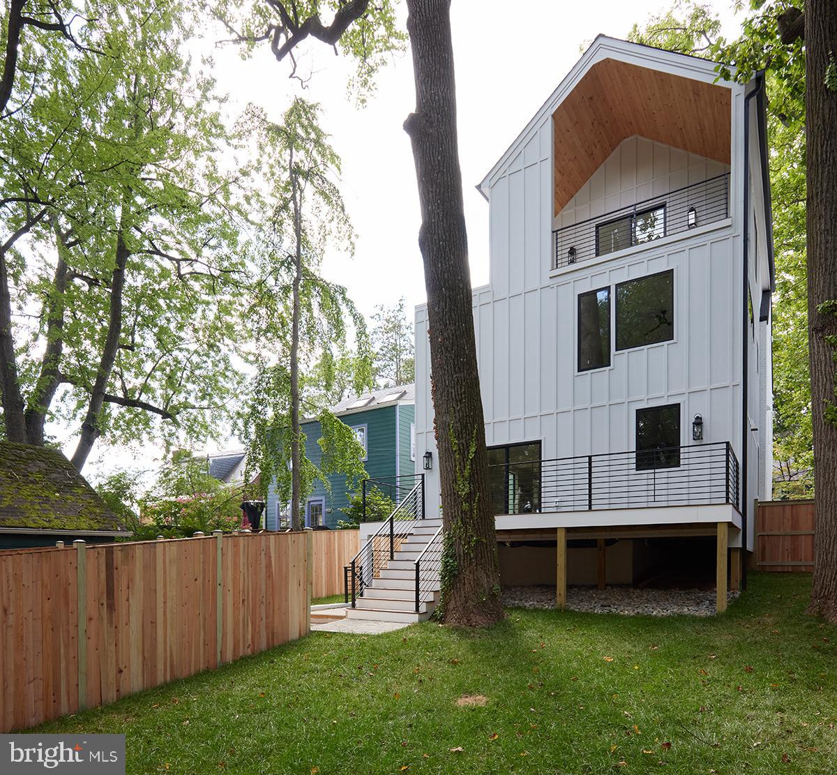 CHEVY CHASE - Residential