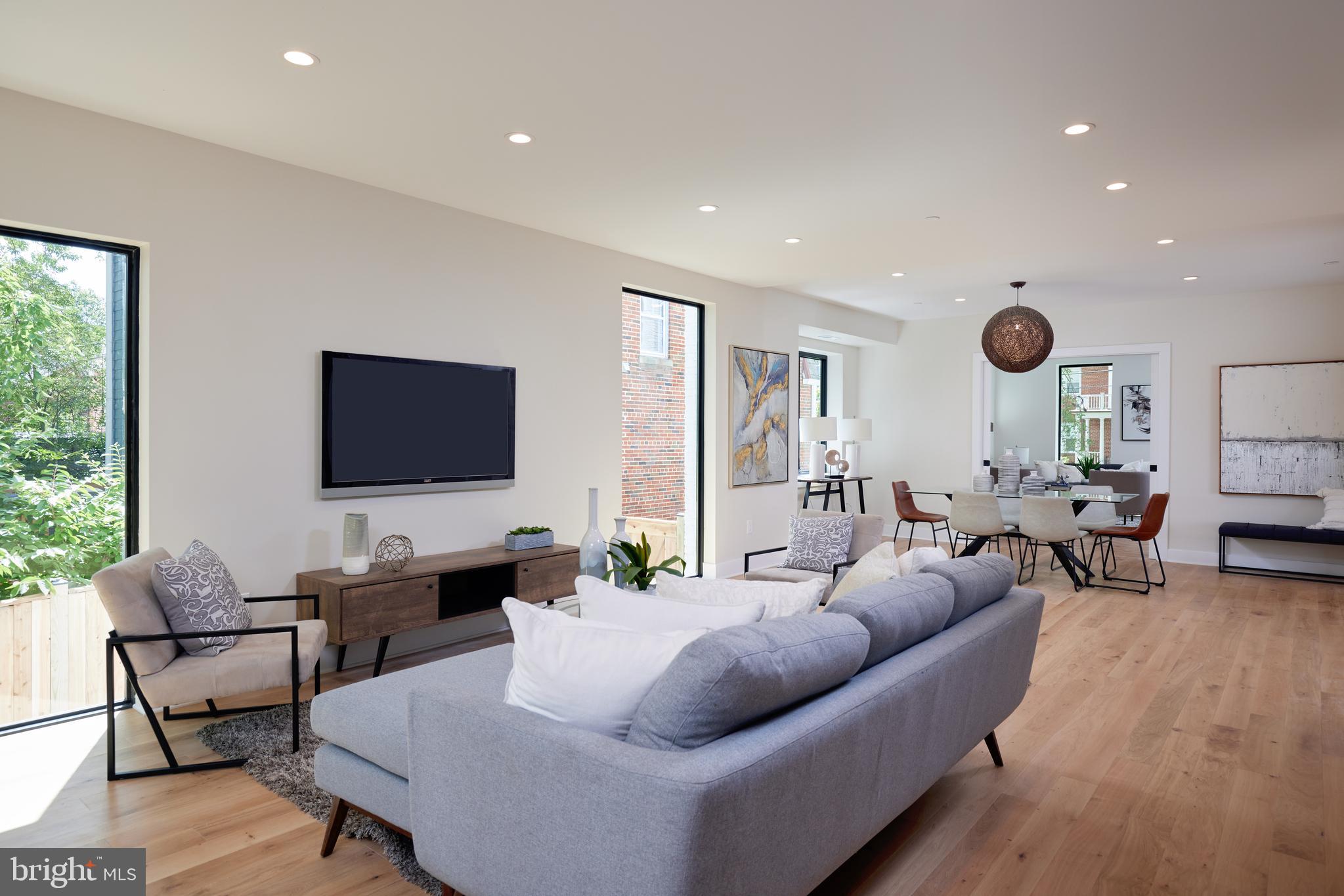 CHEVY CHASE - Residential