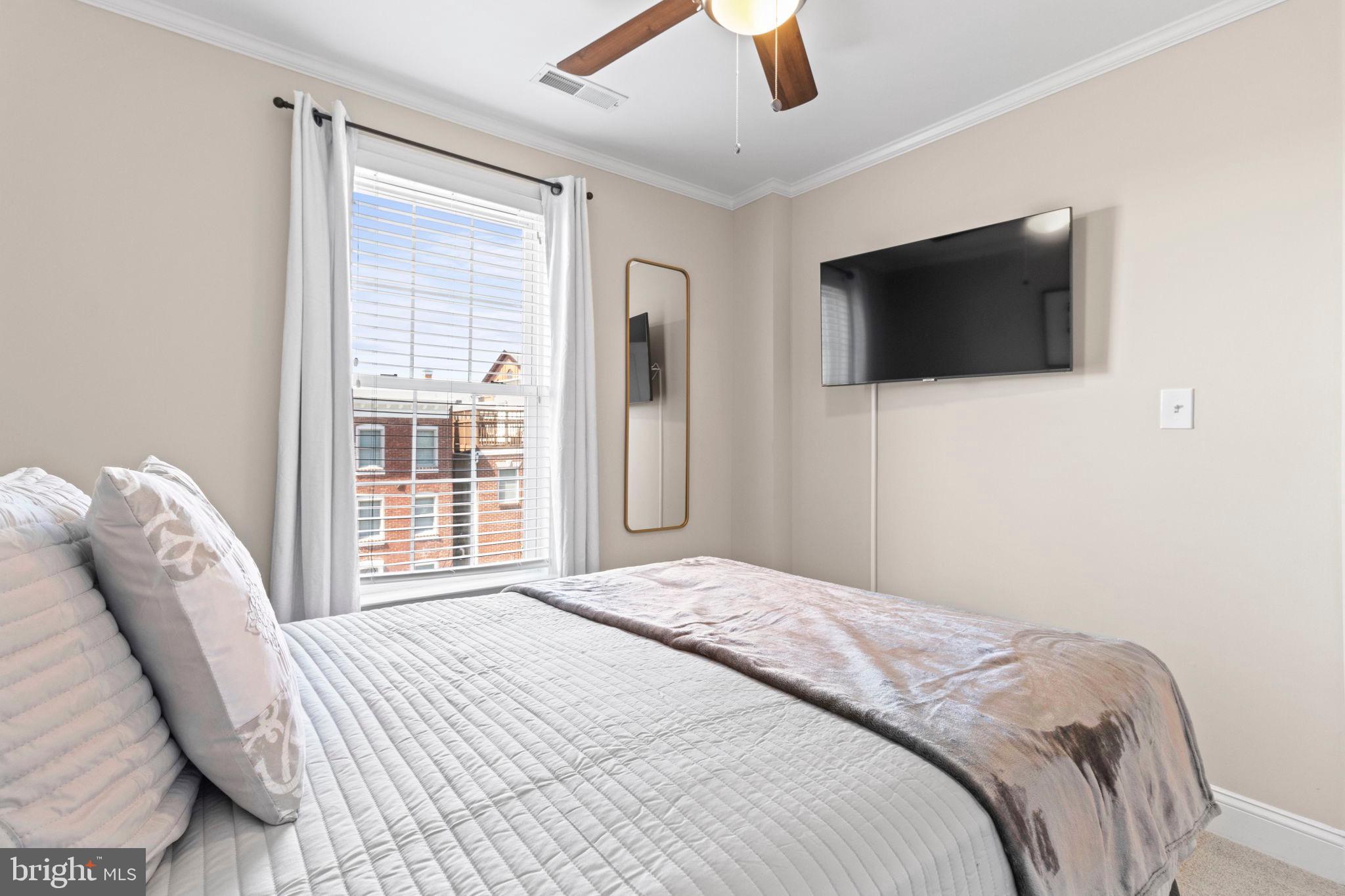 CAMDEN CROSSING - Residential Lease