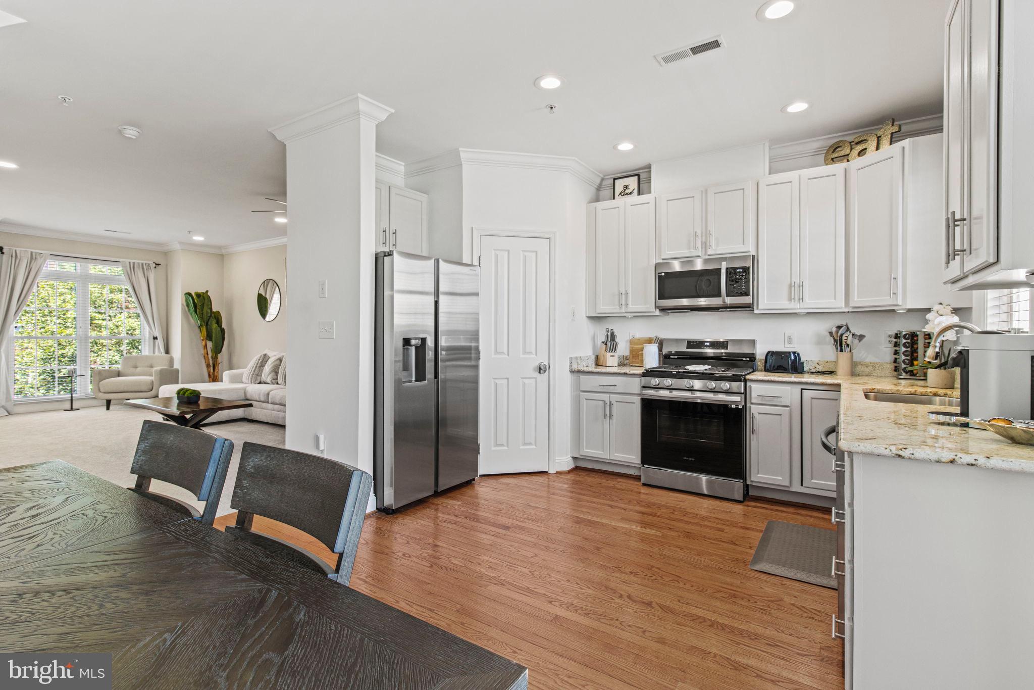 CAMDEN CROSSING - Residential Lease