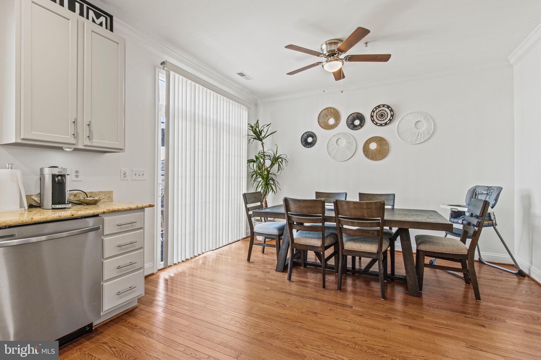 CAMDEN CROSSING - Residential Lease
