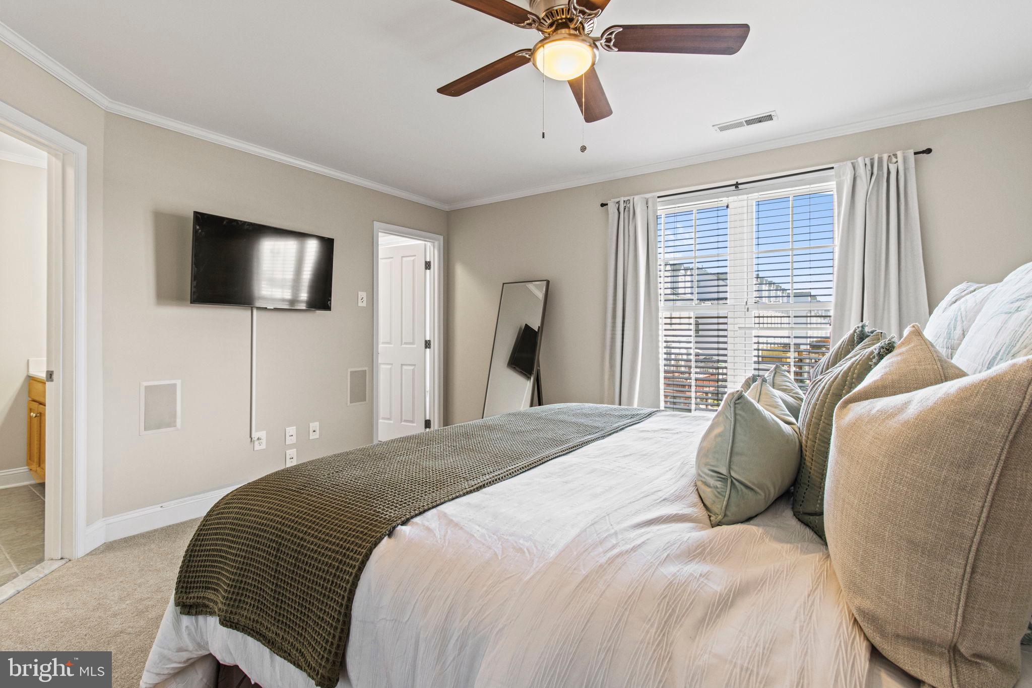 CAMDEN CROSSING - Residential Lease