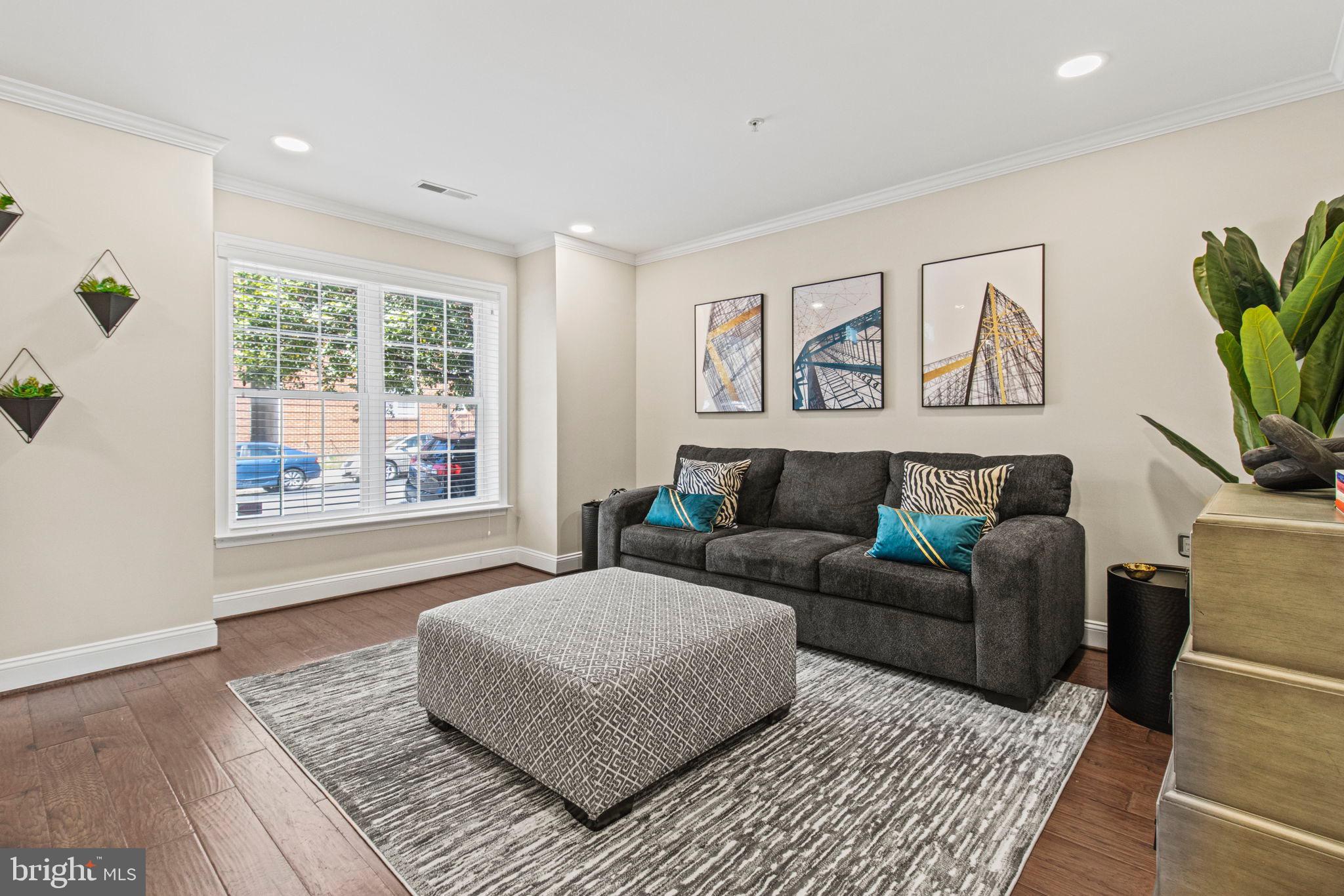 CAMDEN CROSSING - Residential Lease
