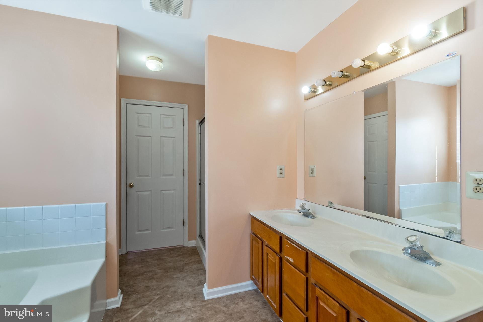 SPINNERSTOWN CROSS - Residential