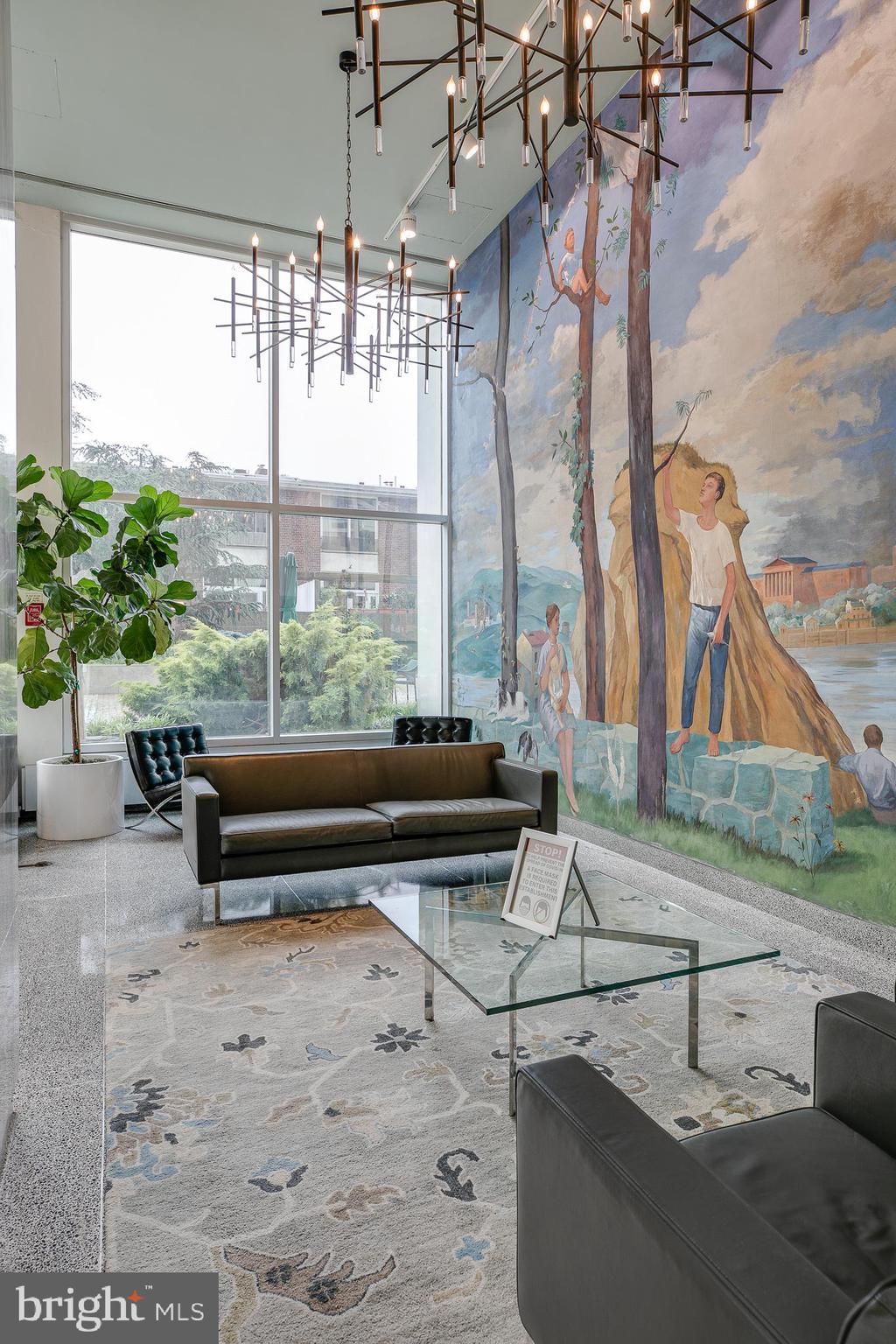 WASHINGTON SQ - Residential