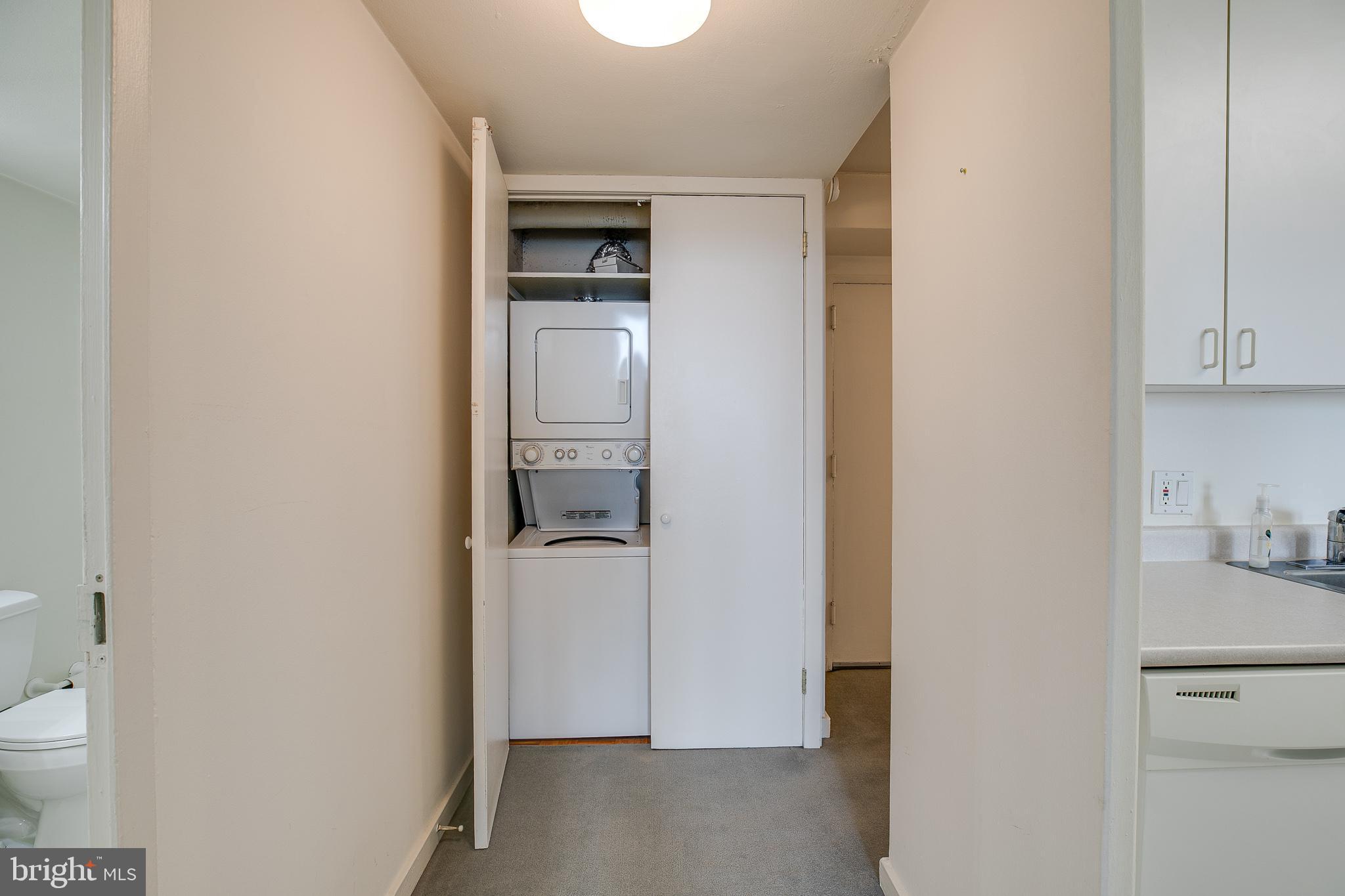 WASHINGTON SQ - Residential