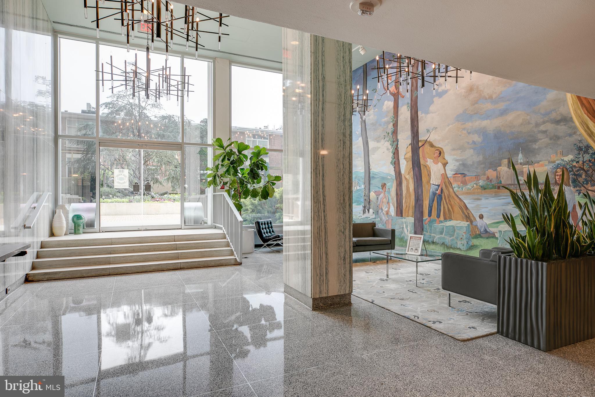 WASHINGTON SQ - Residential
