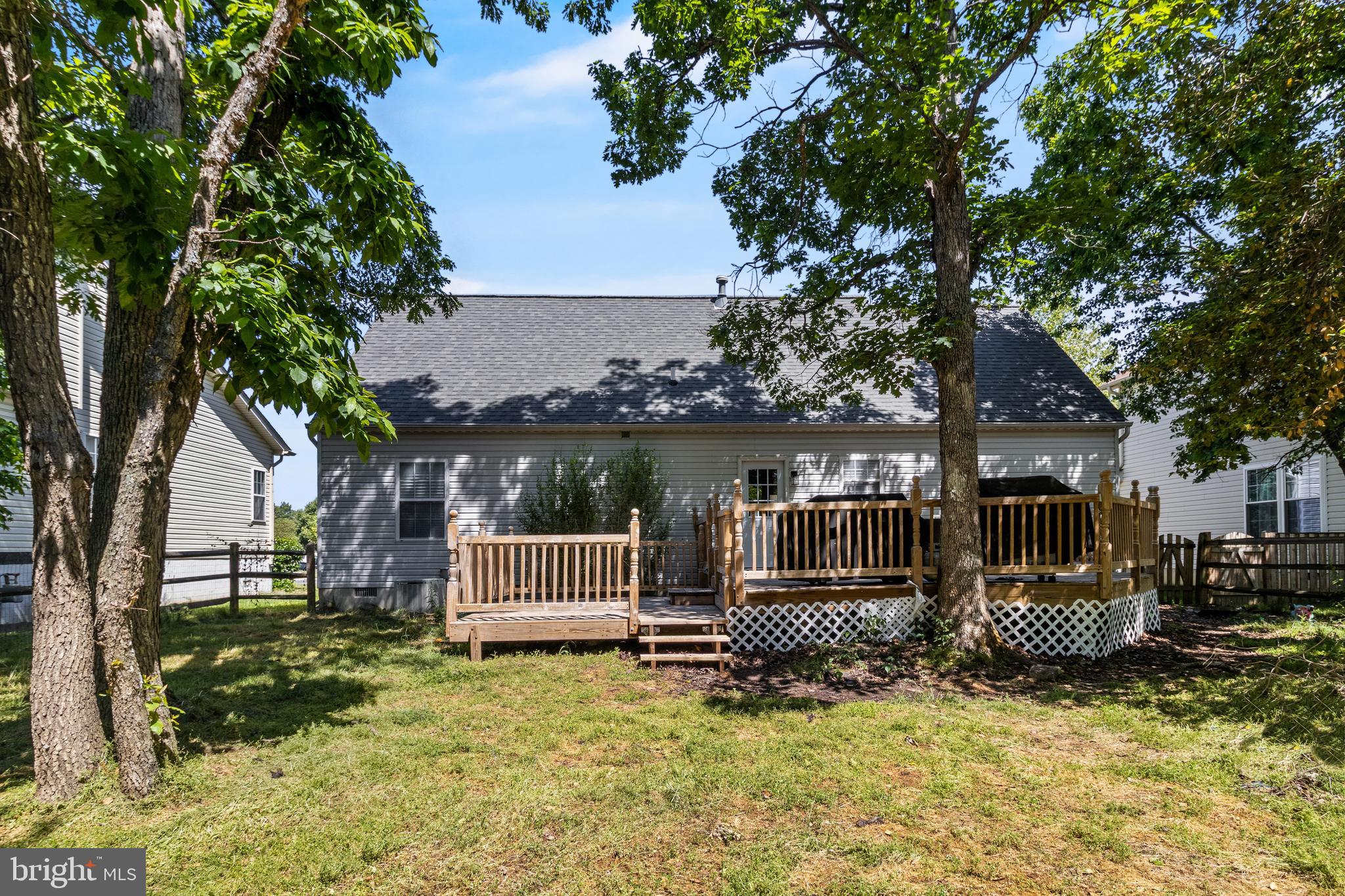 5018 REDHORSE COURT