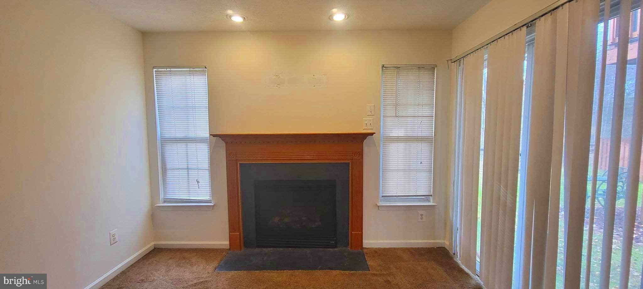 EAGLES LANDING AT WATERS EDGE - Residential