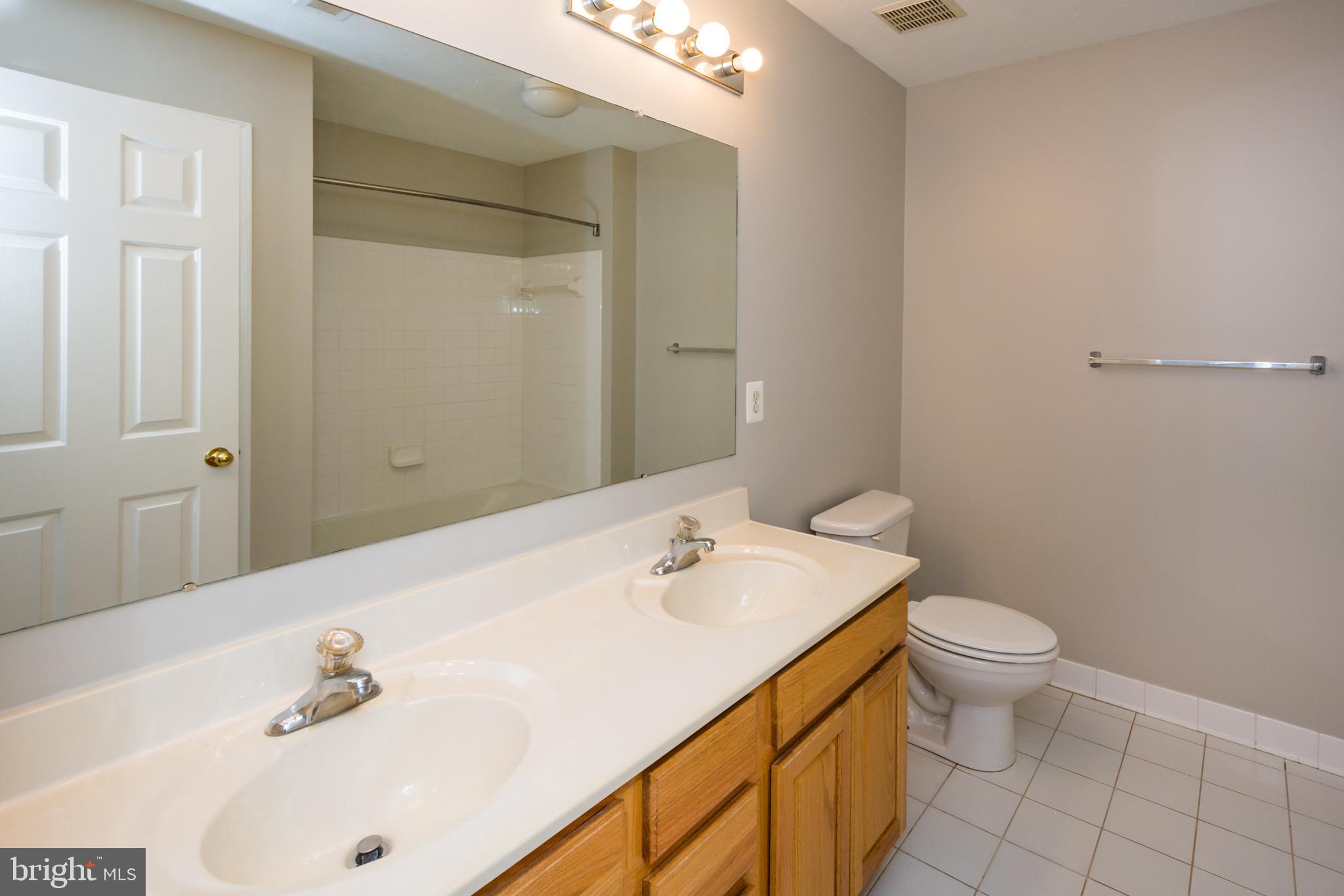 CYPRESS HILLS - Residential Lease