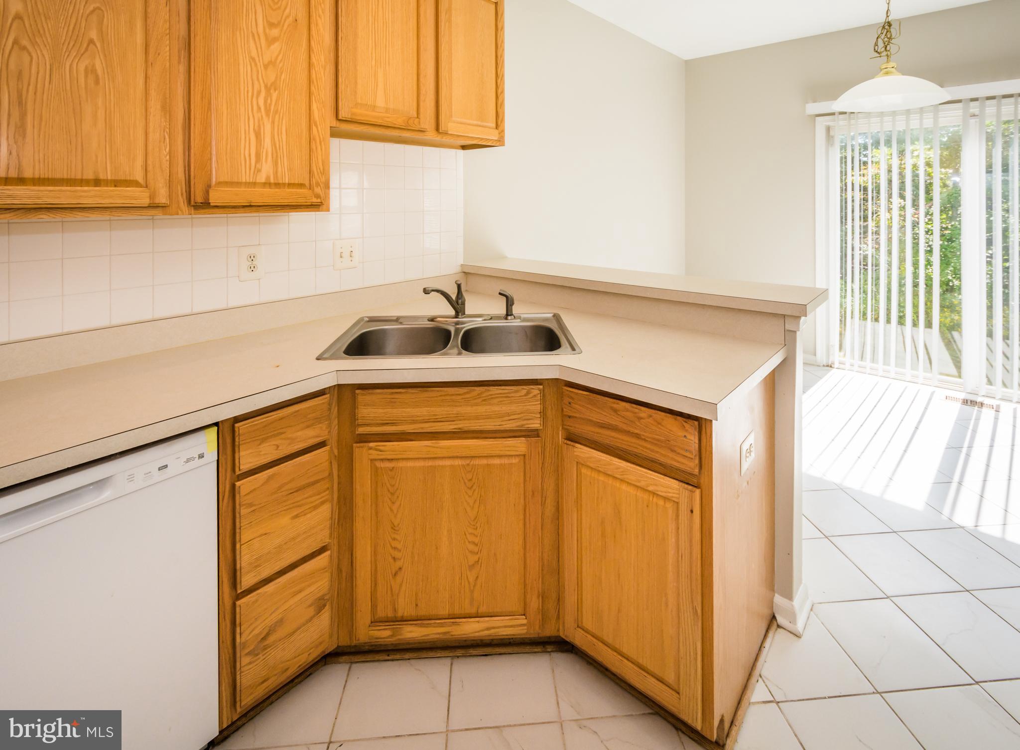 CYPRESS HILLS - Residential Lease