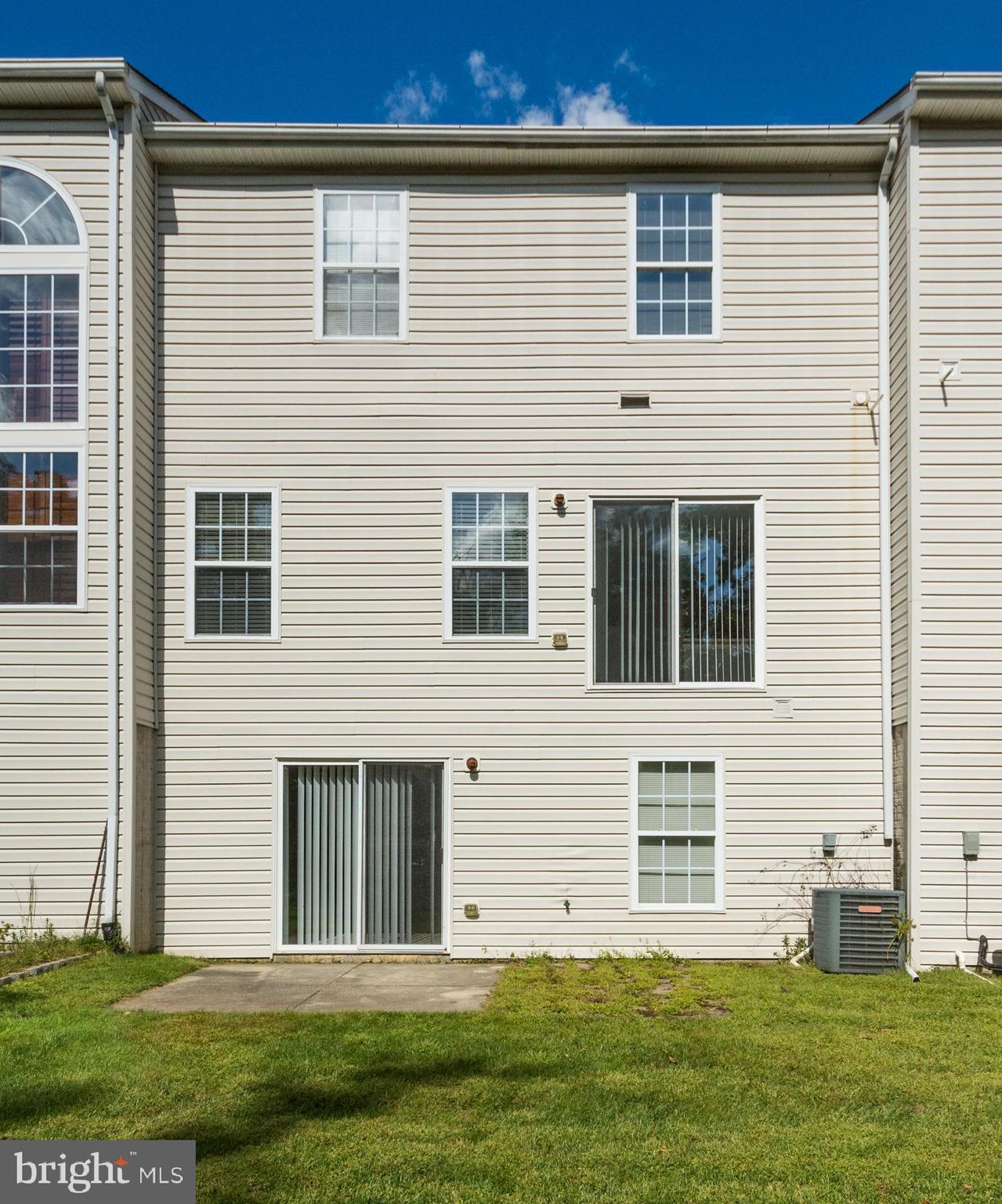 CYPRESS HILLS - Residential Lease