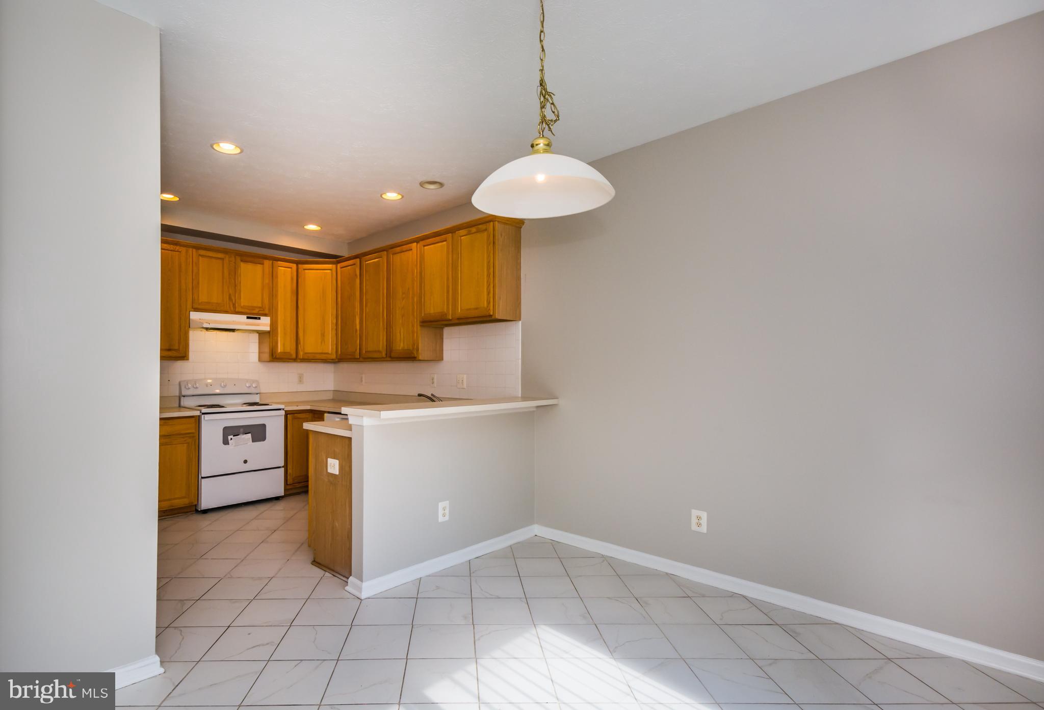 CYPRESS HILLS - Residential Lease