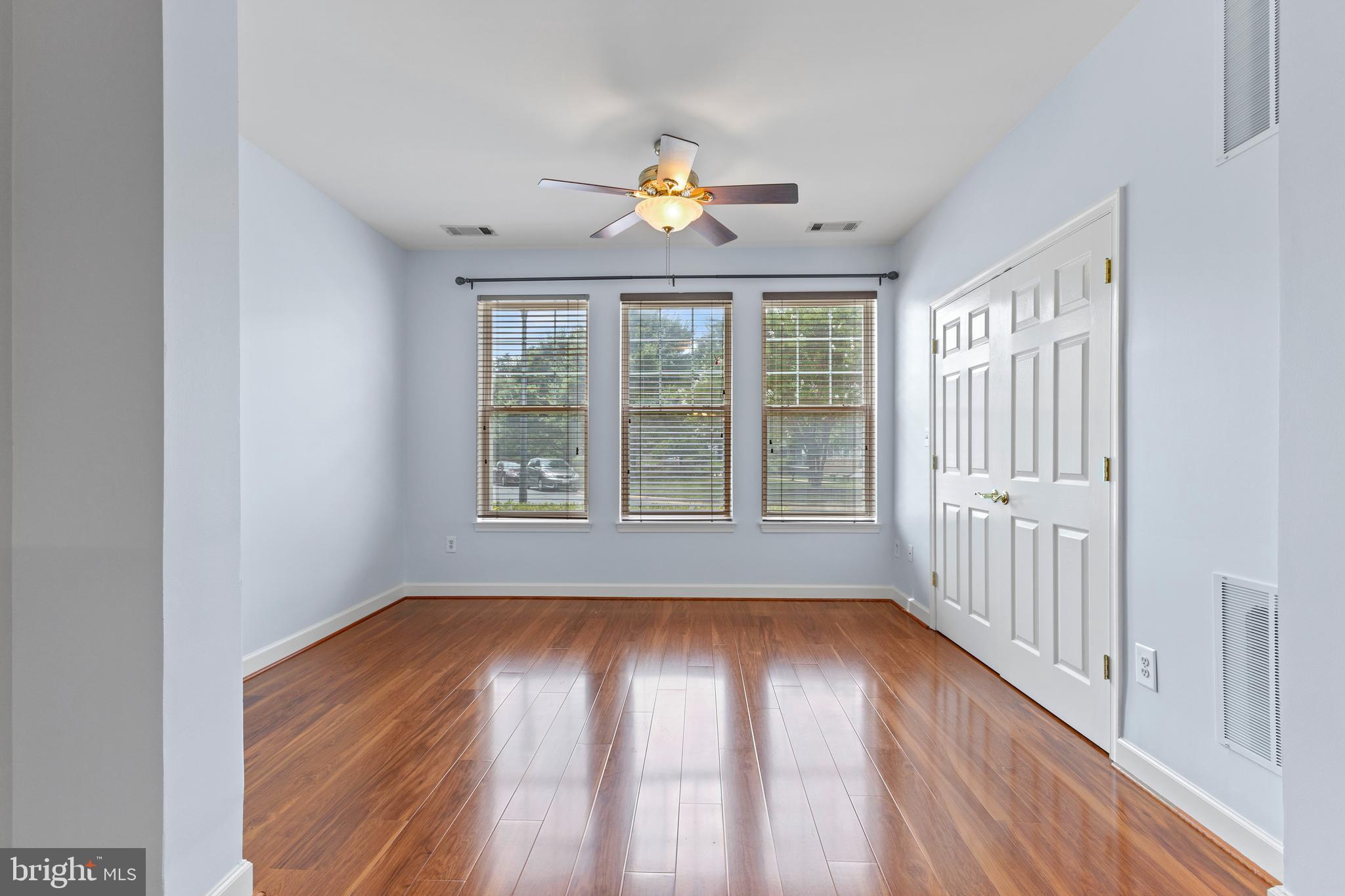 LAKELANDS RIDGE - Residential