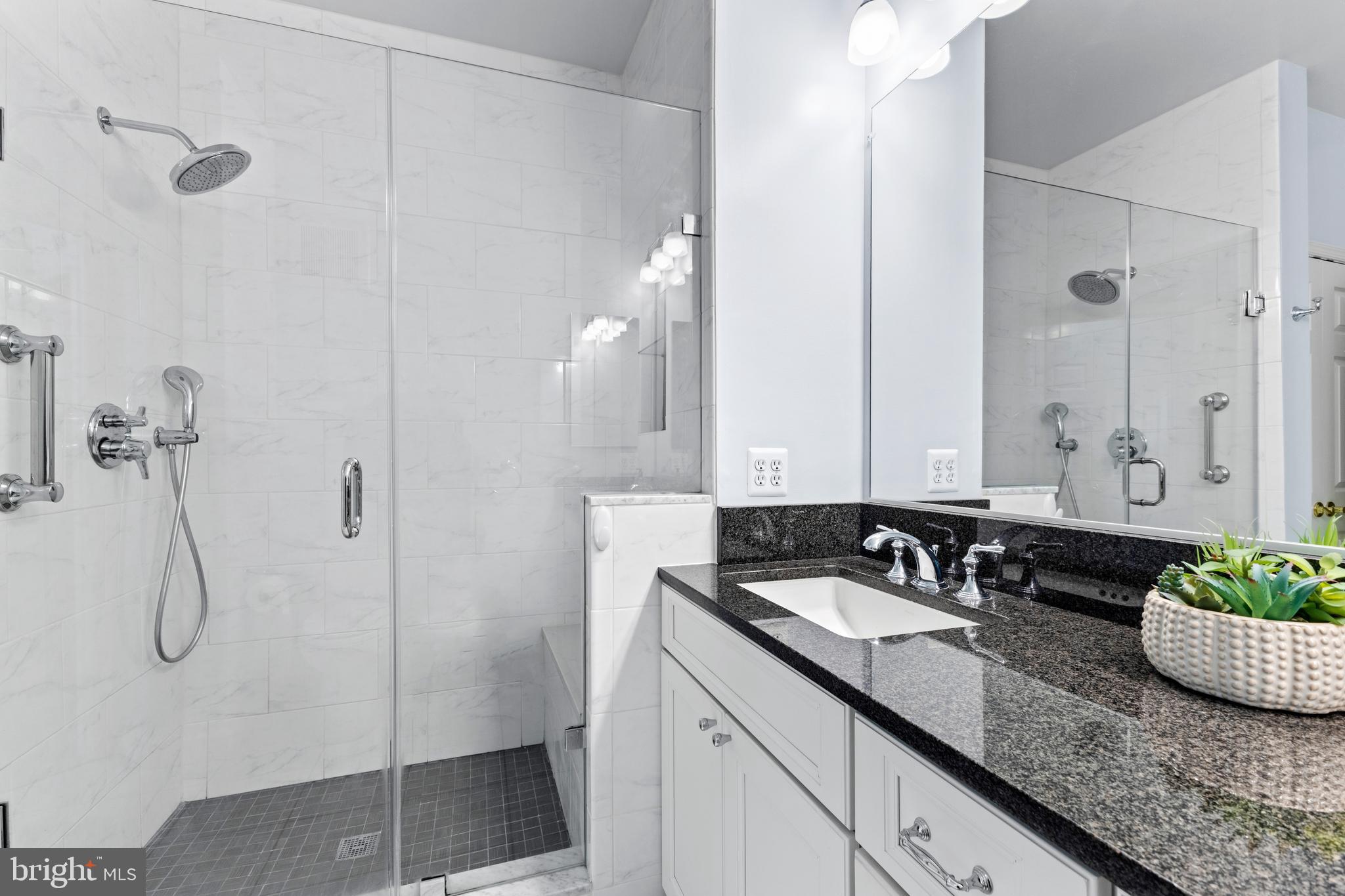 LAKELANDS RIDGE - Residential