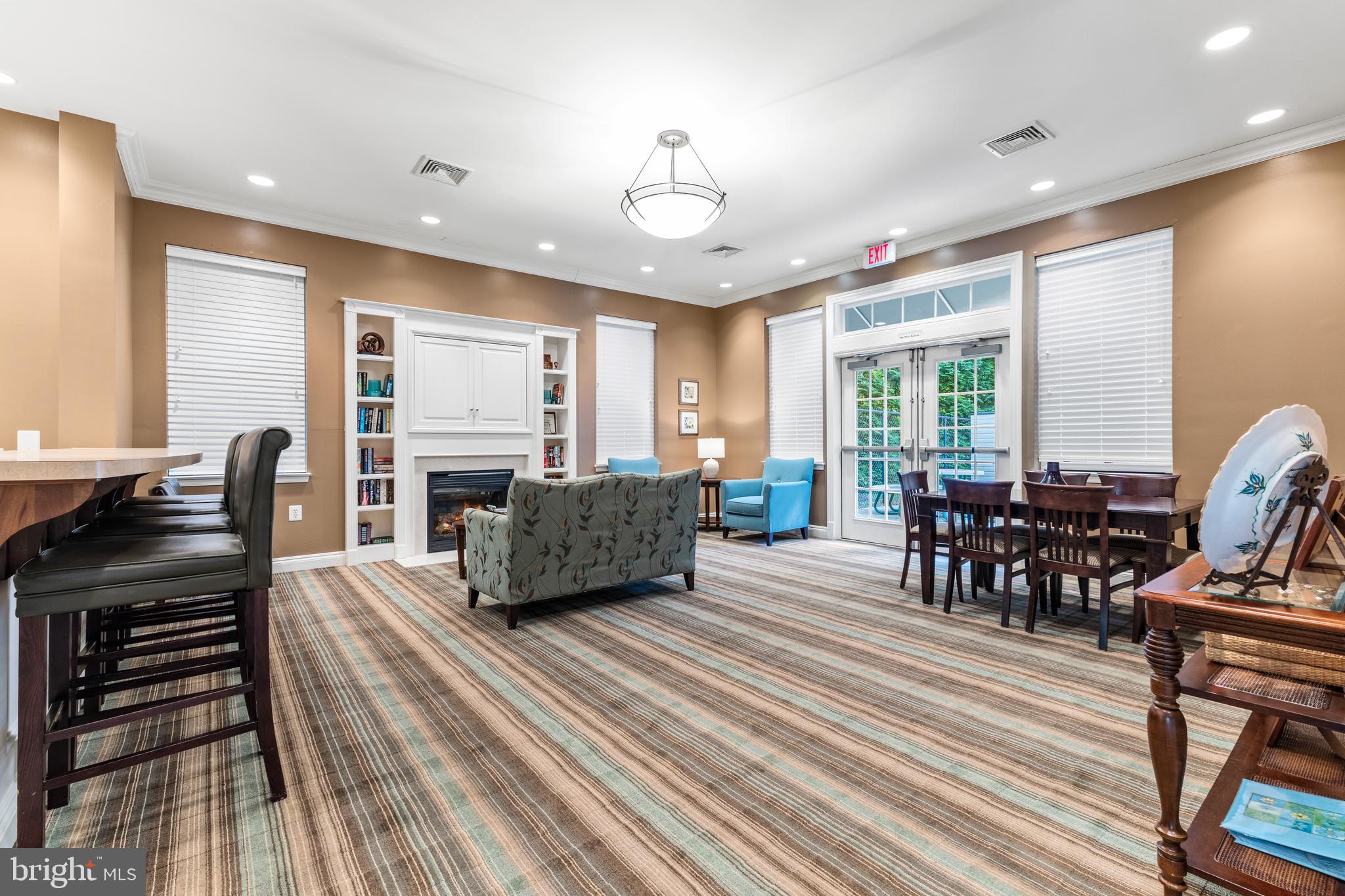 LAKELANDS RIDGE - Residential