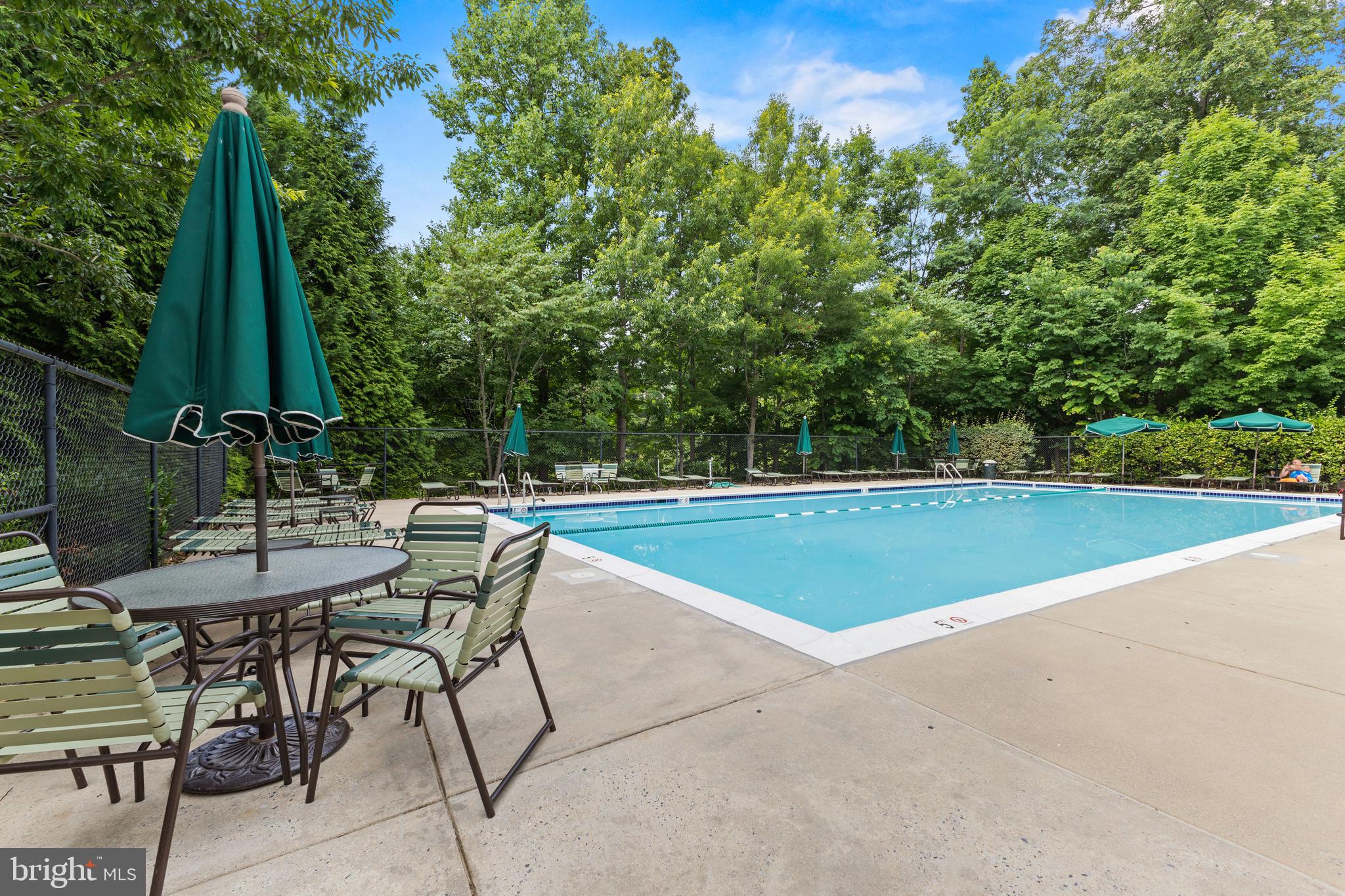 LAKELANDS RIDGE - Residential