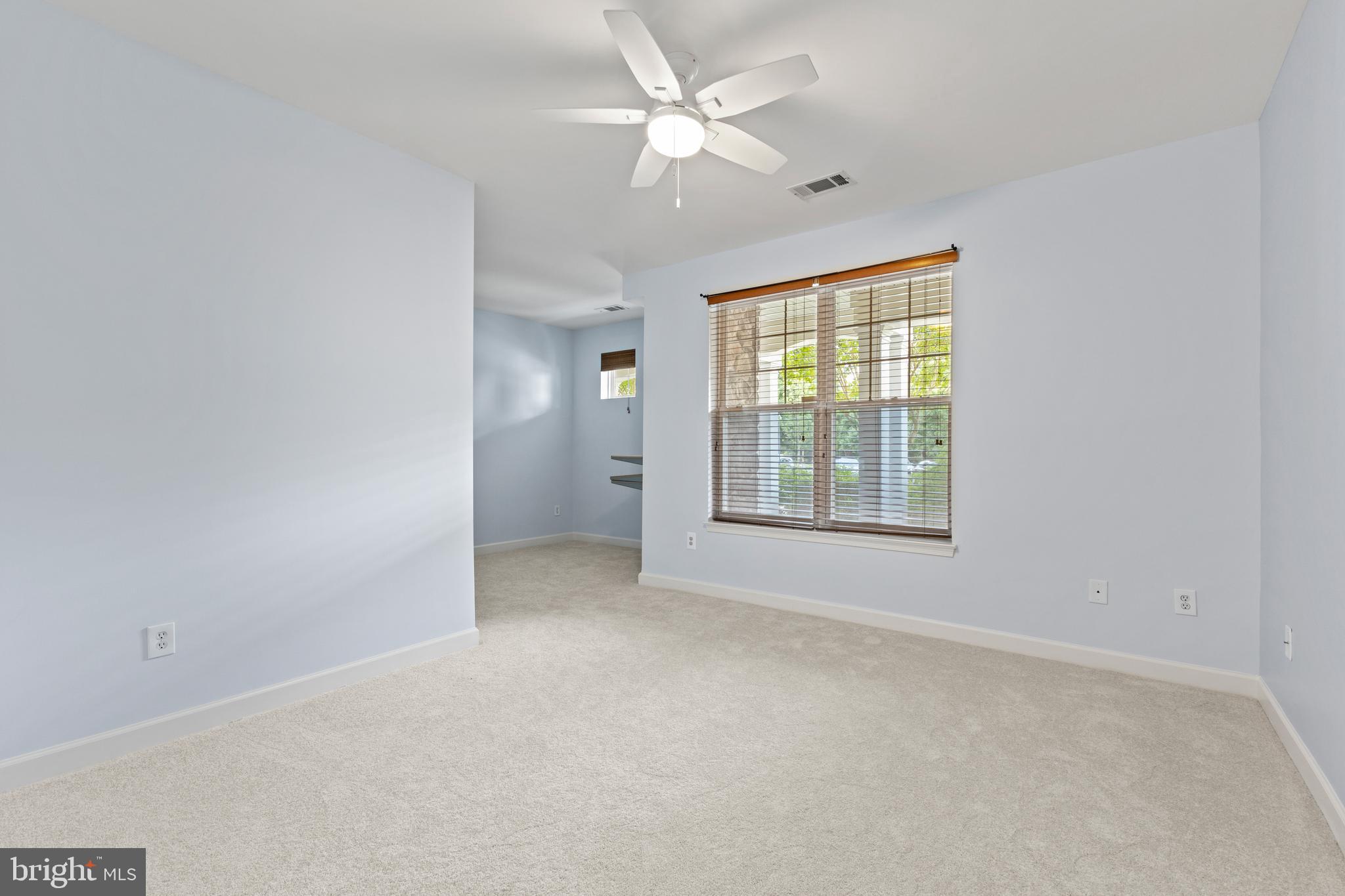 LAKELANDS RIDGE - Residential