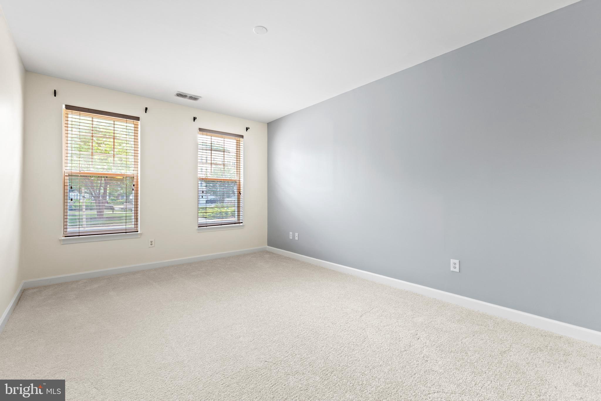 LAKELANDS RIDGE - Residential