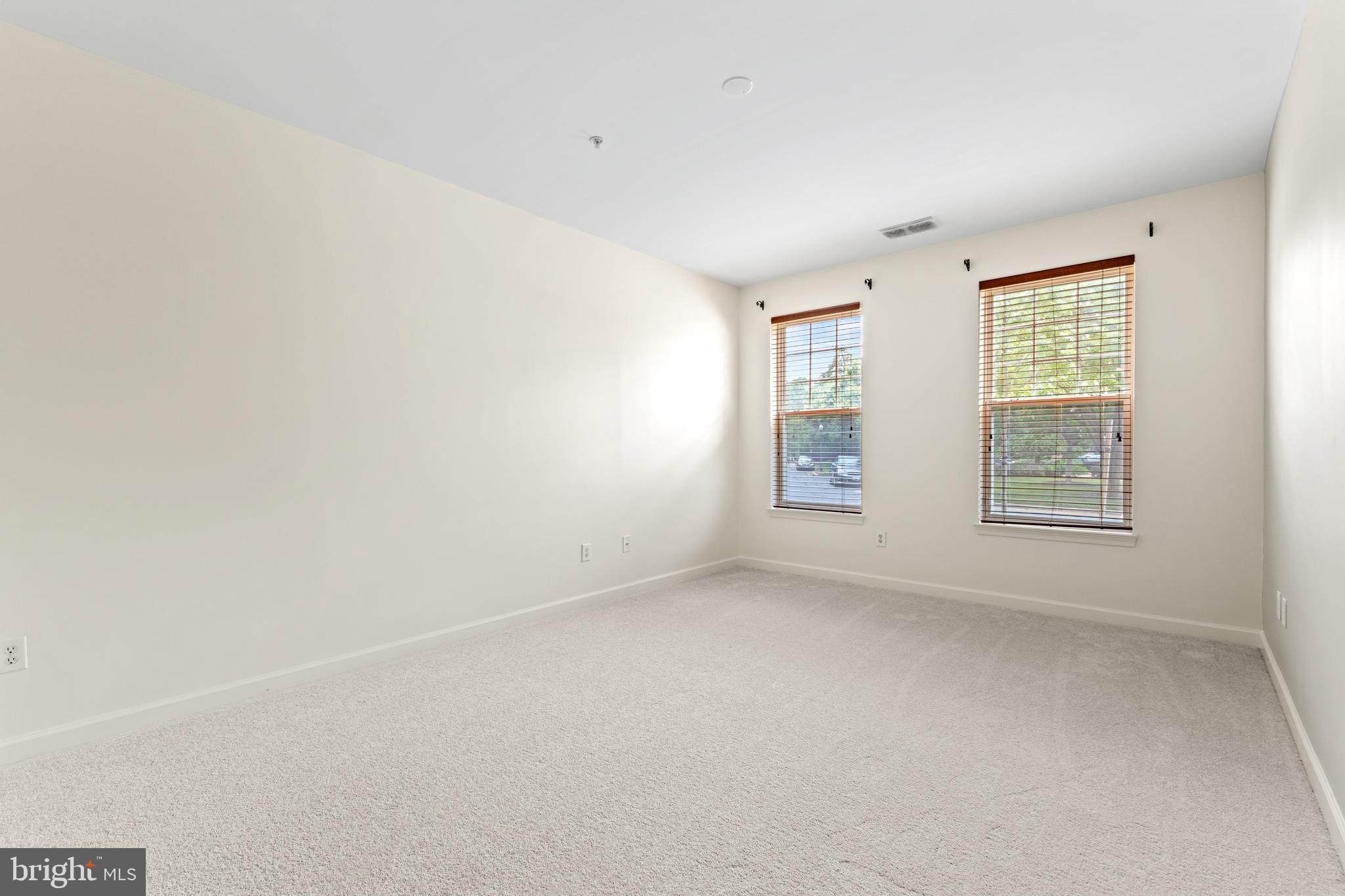 LAKELANDS RIDGE - Residential