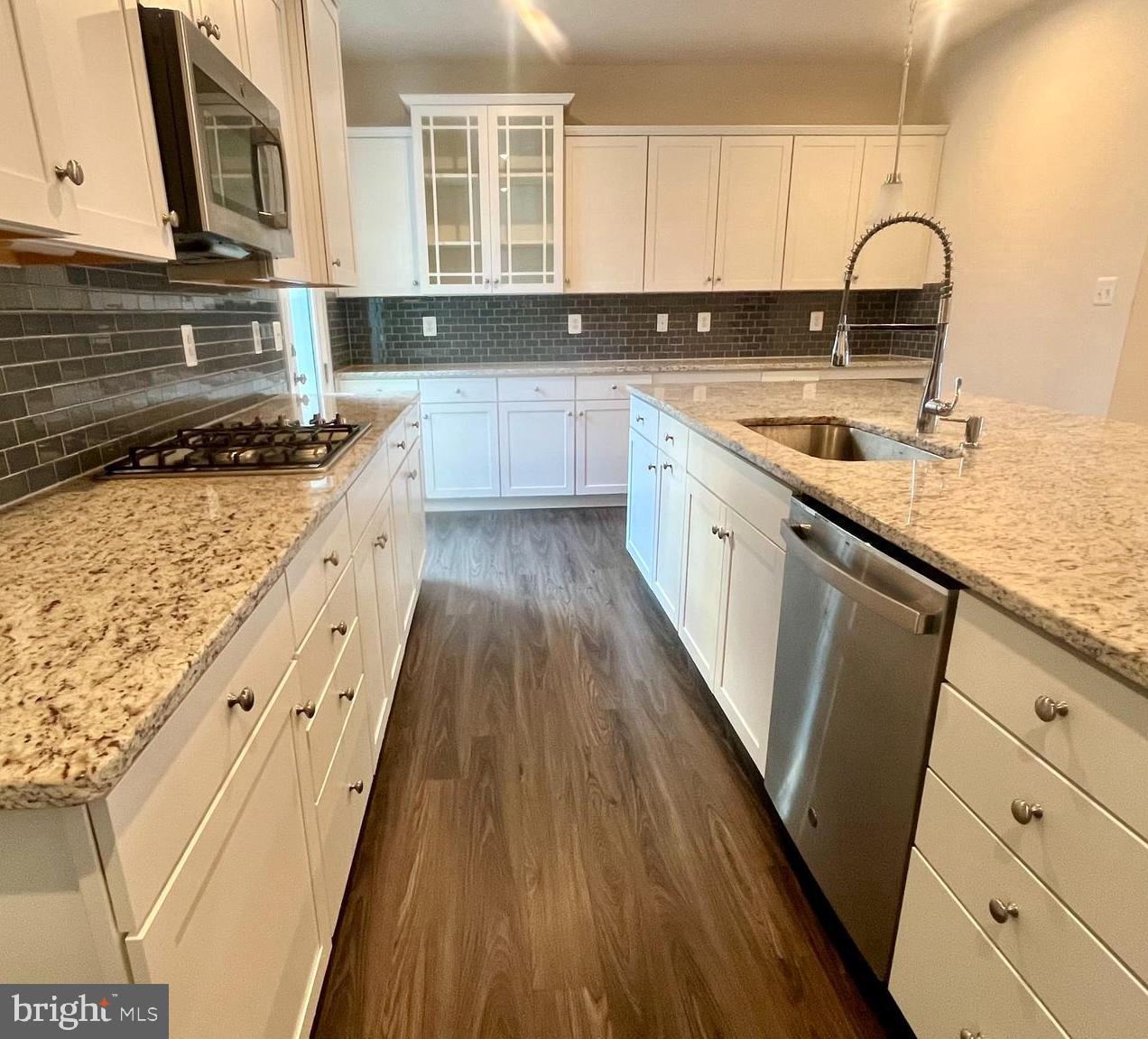 WADE'S GRANT - Residential Lease