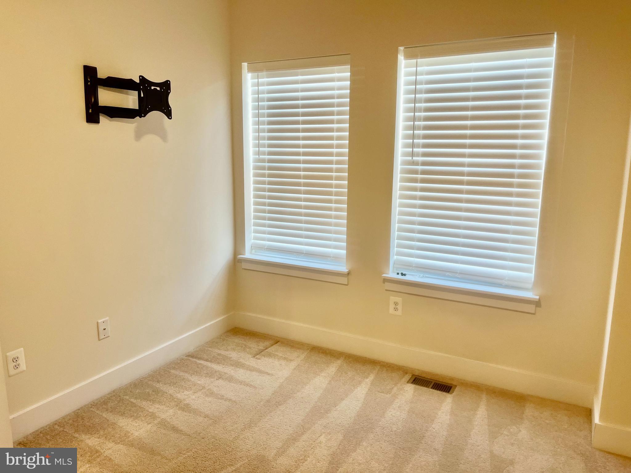 WADE'S GRANT - Residential Lease