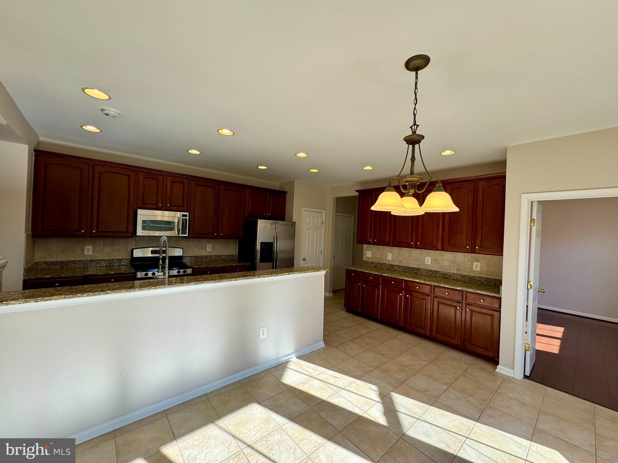 VILLAGE OF IDLEWILD - Residential Lease